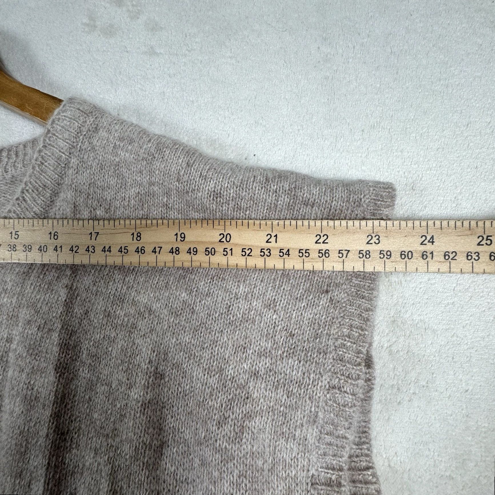 Vintage VINTAGE Beldoch Popper Womens Pullover Sweater M Gray Short Sleeve Wool Angora Embroidered Knit Pulsator? Size M / US 6-8 / IT 42-44 - 7 Thumbnail
