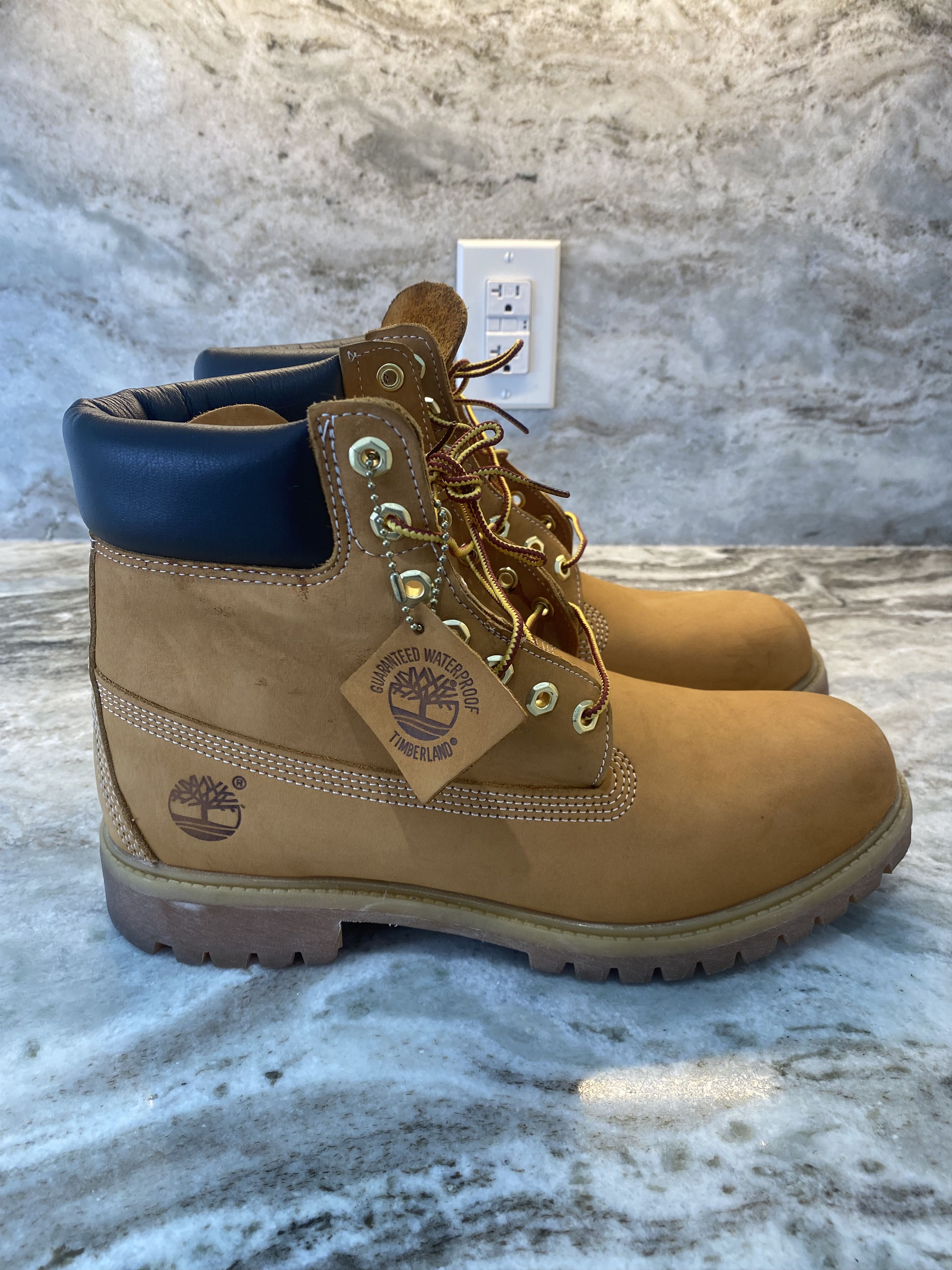 Timberland *Very Rare* Ventech III Graffiti Graphic Timberland