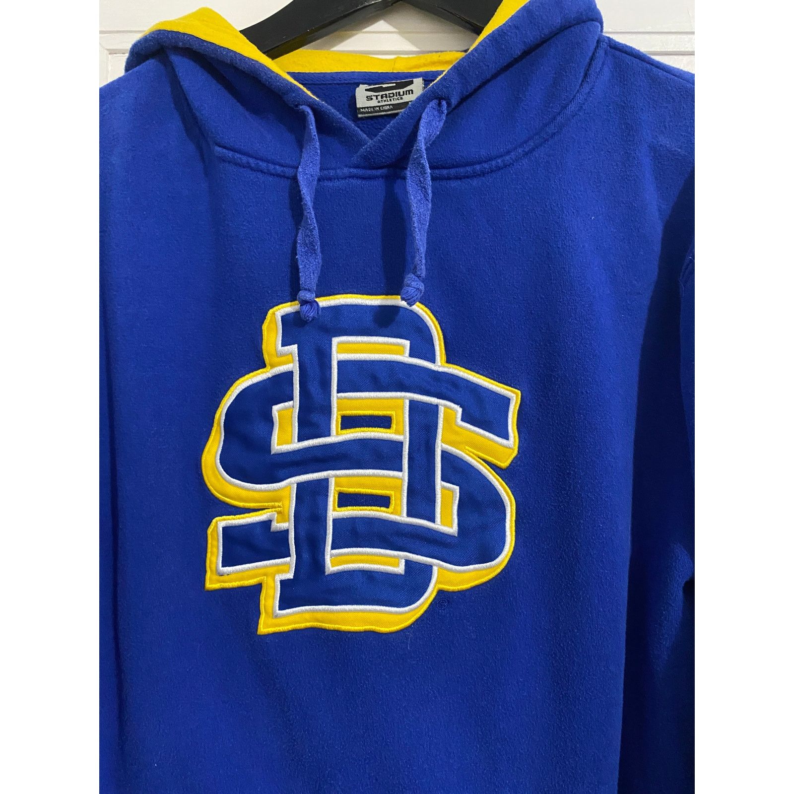 NCAA South Dakota State University Jackrabbits Hoodie Size Medium Size US M / EU 48-50 / 2 - 2 Thumbnail