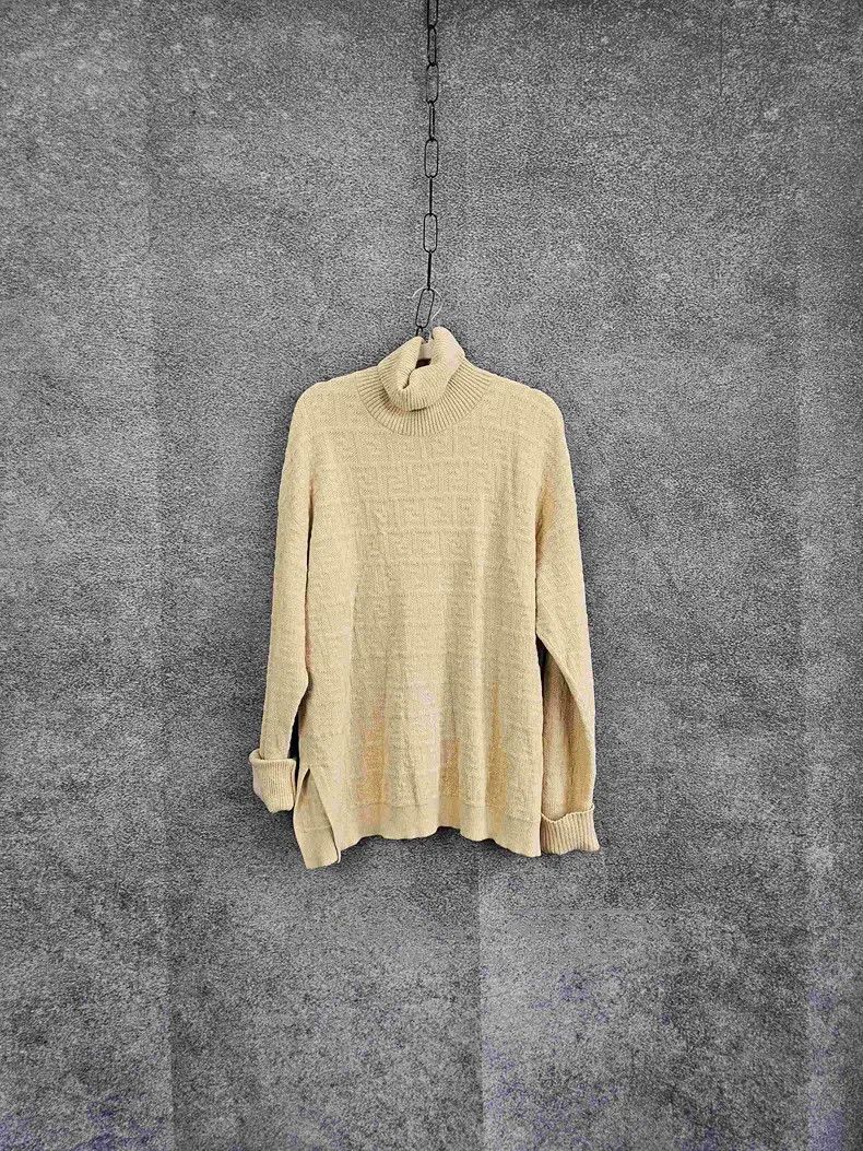 Fendi Fendi Collar all-over print sweater Size XS / US 0-2 / IT 36-38 - 1 Thumbnail