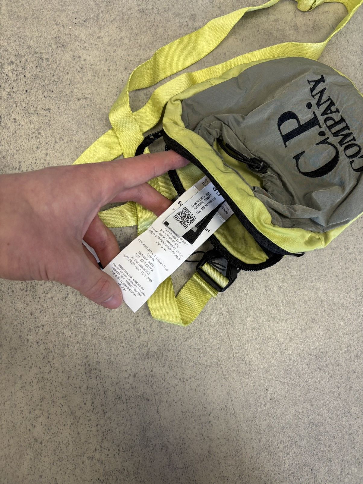 C.P. Company CP Company grey/lime messenger Size ONE SIZE - 7 Thumbnail