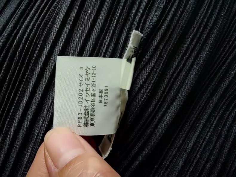 Issey Miyake Issey Miyake size:3 Grey pleated coat Size M / US 6-8 / IT 42-44 - 8 Thumbnail