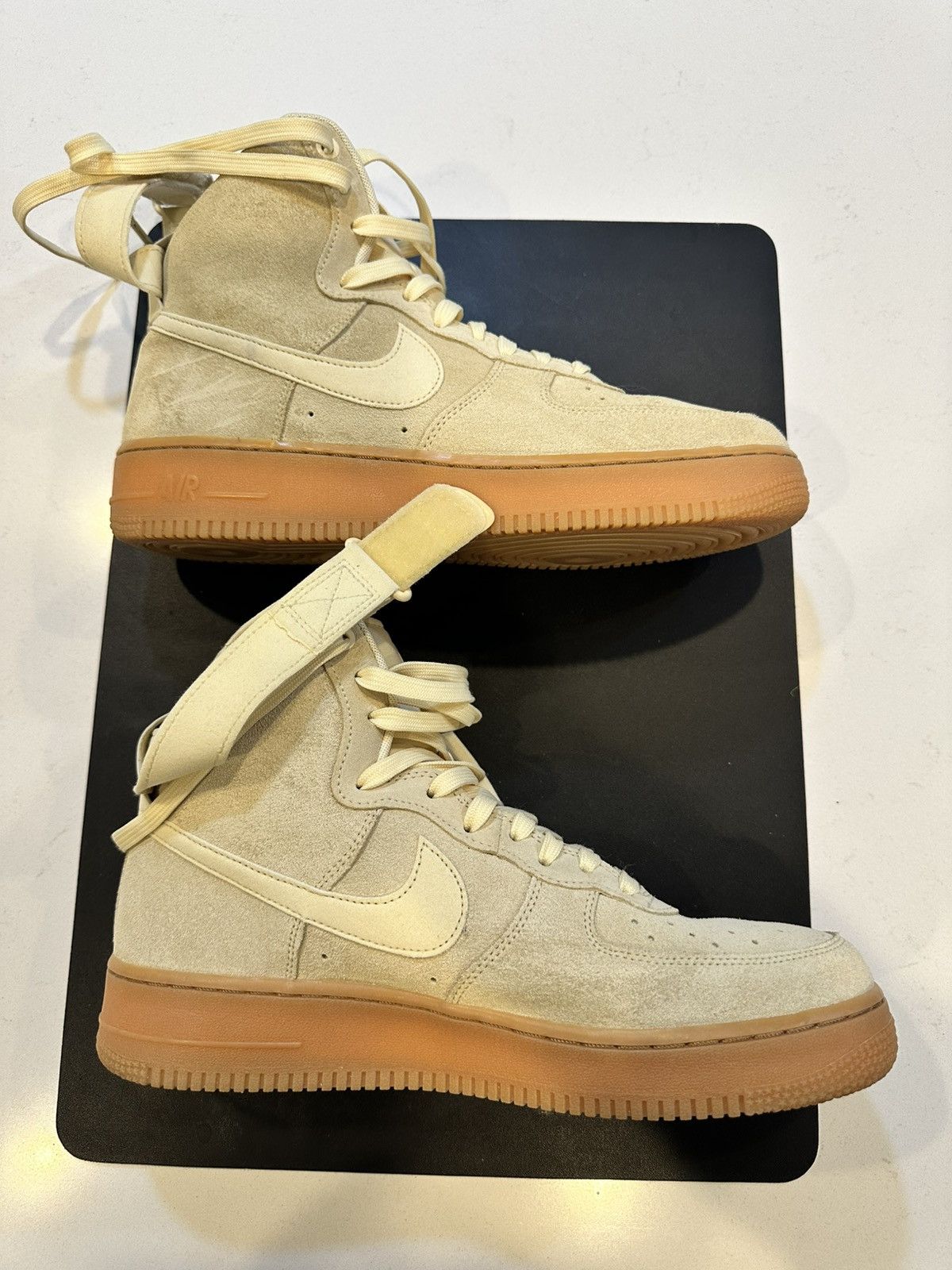 Nike Nike Air Force 1 High '07 LV8 Suede Size US 10 / EU 43 - 9 Thumbnail