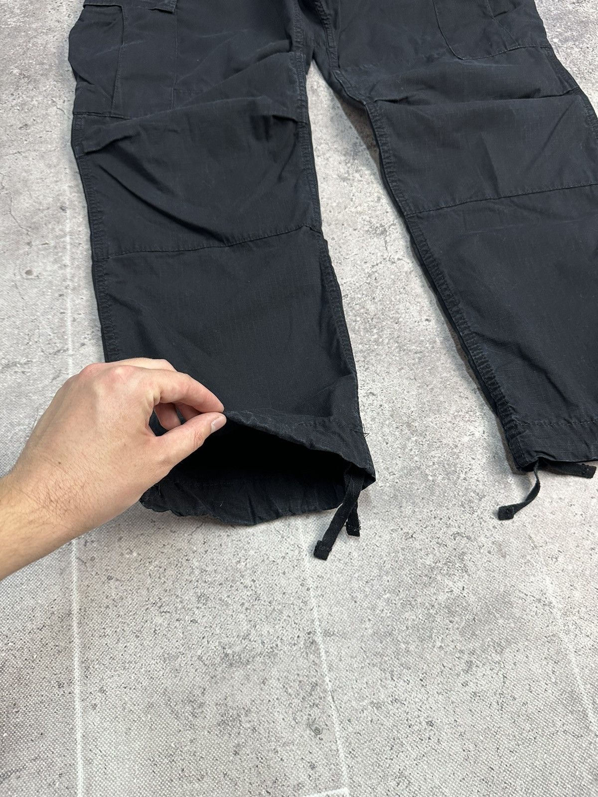 Carhartt × Vintage Vintage Carhartt Cargo Distressed Pants Faded Black Y2K Size US 32 / EU 48 - 11 Thumbnail