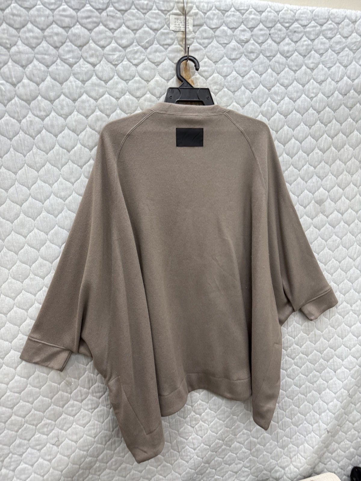 Hypebeast 🔥🔥🔥ARCHIVE COG THE BIG SMOKE PONCHO Size M / US 6-8 / IT 42-44 - 11 Thumbnail