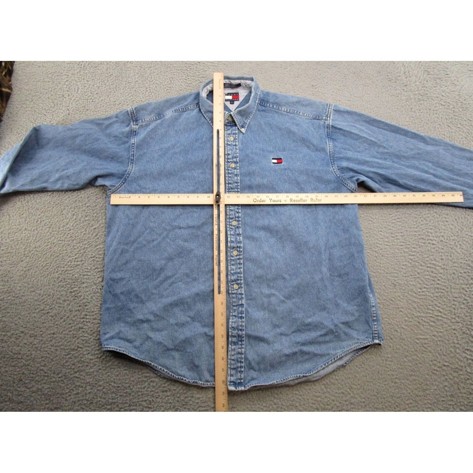 Tommy Hilfiger VTG Tommy Hilfiger Denim Button Front Shirt Mens XL Blue Cotton Button-Up Grunge Streetwear Logo Pocket Collared Casual Classic Shirt Size US XL / EU 56 / 4 - 5 Thumbnail