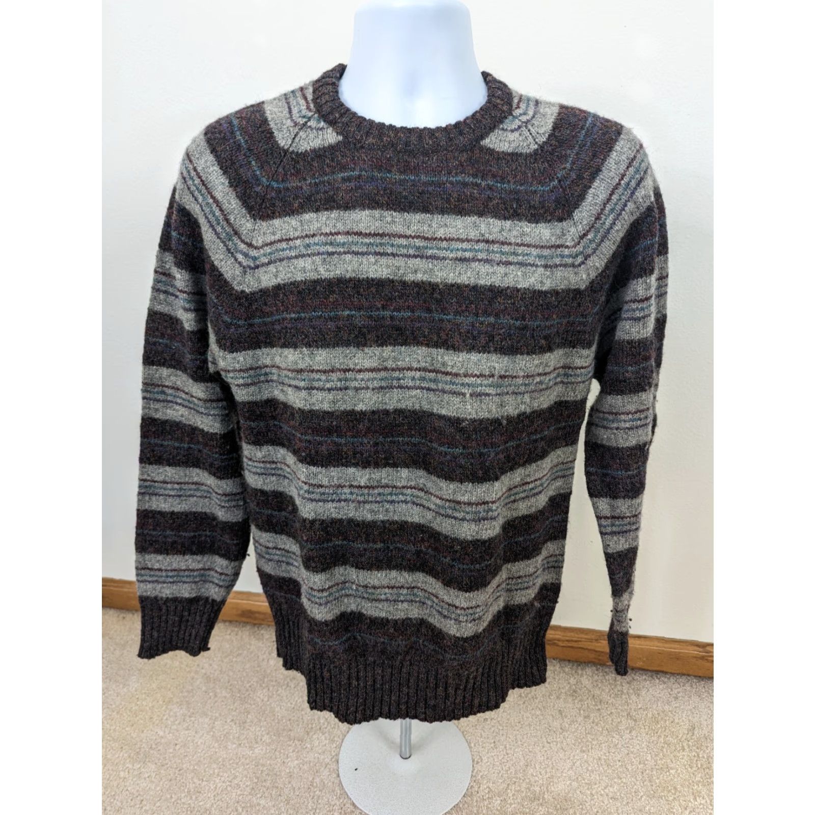 Vintage VINTAGE 80s Sweater Men’s Medium Wool Striped Long Sleeve Crew Neck Pullover S12 Size US M / EU 48-50 / 2 - 2 Thumbnail
