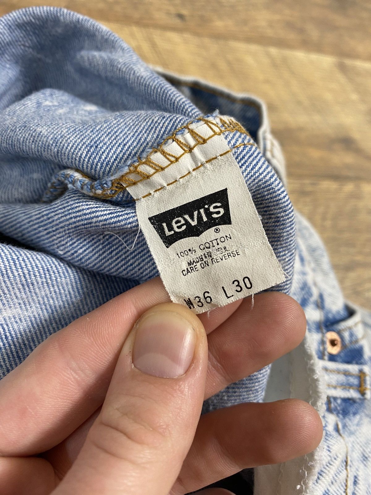 Levi's VINTAGE 80s LEVIS 550 ORANGE TAB ACID WASH JEANS MADE IN USA Size US 36 / EU 52 - 9 Thumbnail