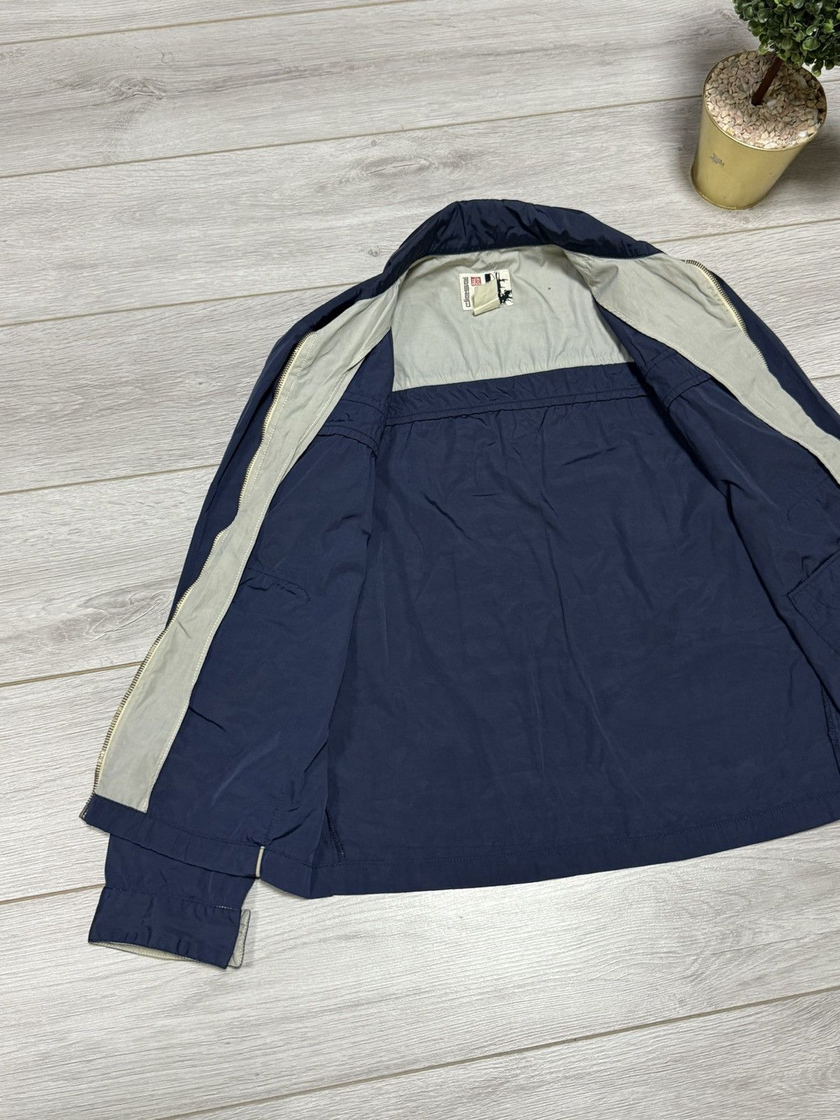 Diesel Diesel vintage made in Italy jacket windbreaker zip Size US S / EU 44-46 / 1 - 7 Thumbnail