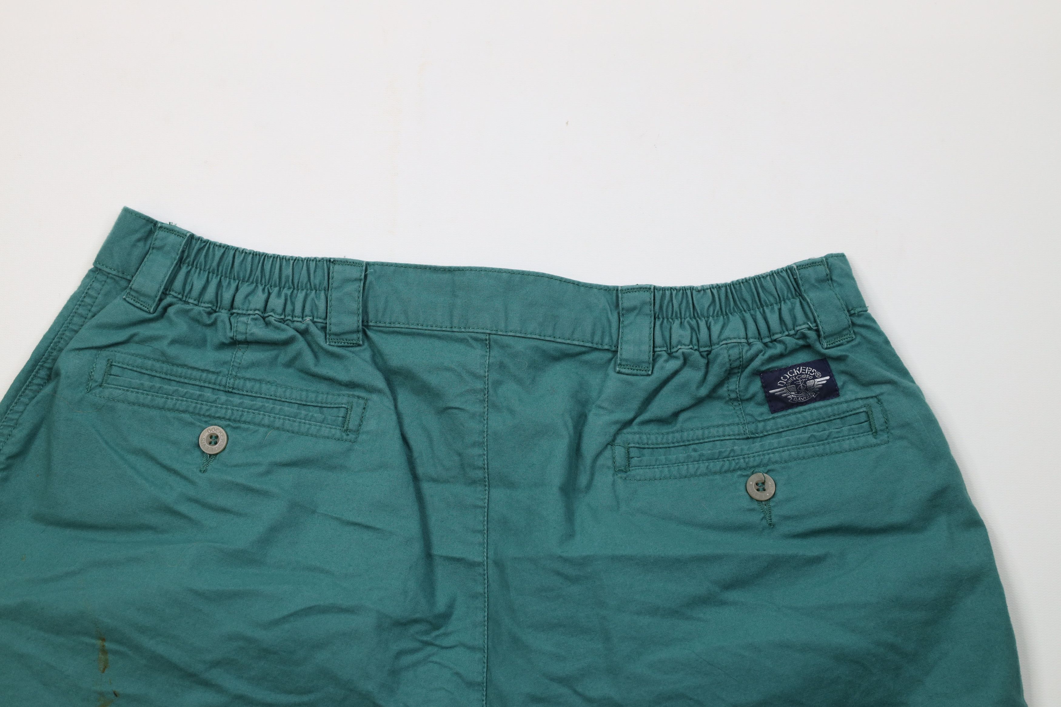 Vintage Vintage 90s Streetwear Pleated Above Knee Chino Shorts Green Size US 36 / EU 52 - 12 Thumbnail