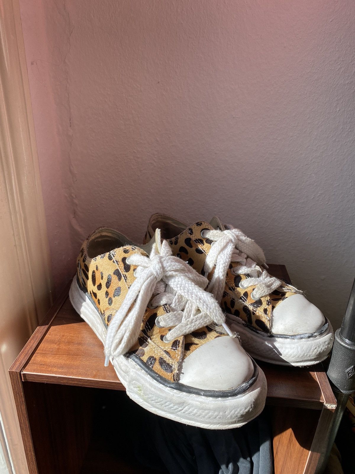 Maison MIHARA YASUHIRO Mihara Yasuhiro leopard sneaker Size US 10 / EU 43 - 1 Thumbnail