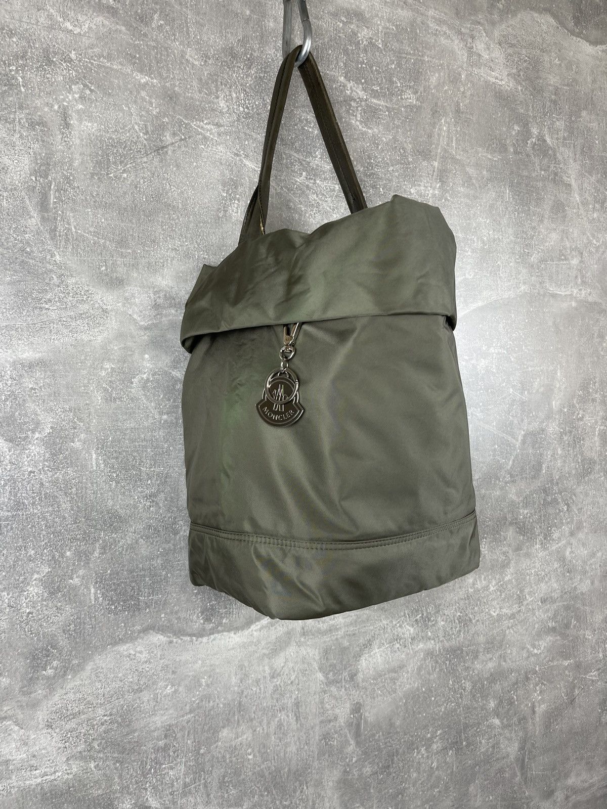 Moncler × Vintage Moncler "à Porter" Green Nylon Convertible Backpack Tote Bag Size ONE SIZE - 3 Thumbnail