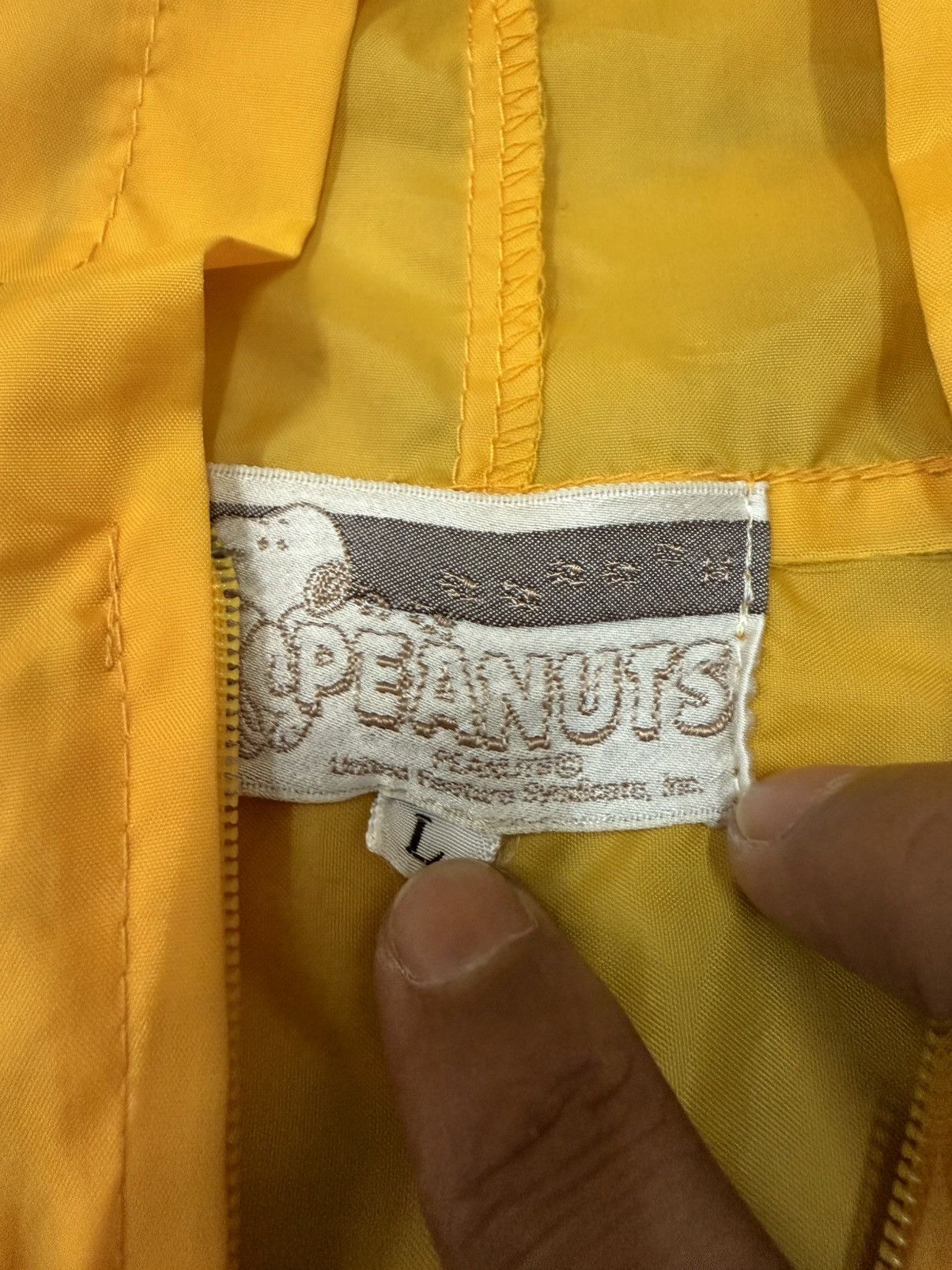 Peanuts Vintage Peanuts Snoopy Anorak Winbdreaker Jacket Size US L / EU 52-54 / 3 - 9 Thumbnail