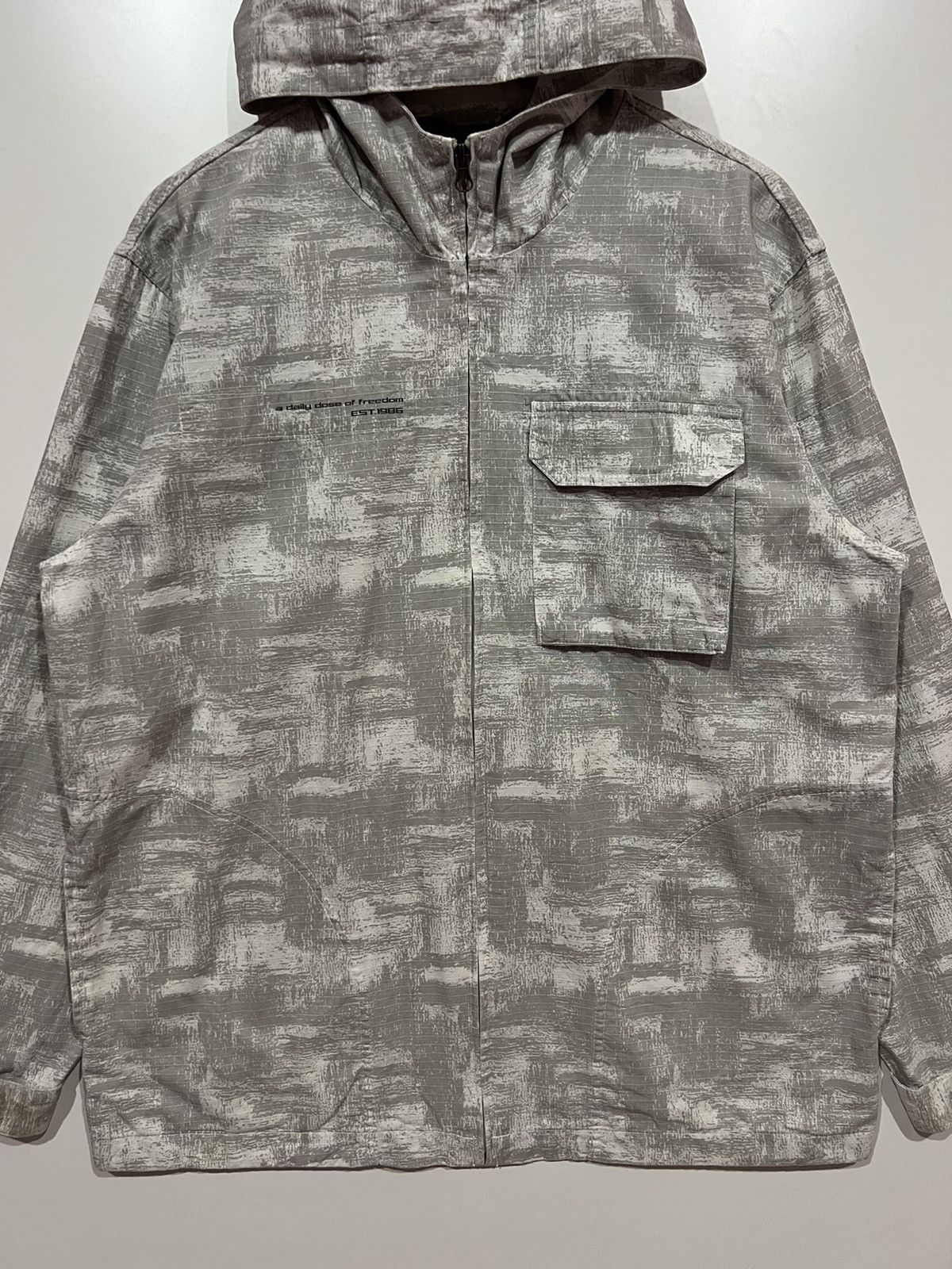 Airwalk 🔥 AIRWALK SNOWBOARD WEAR RIPSTOP CAMO GREY - L Size US M / EU 48-50 / 2 - 4 Thumbnail