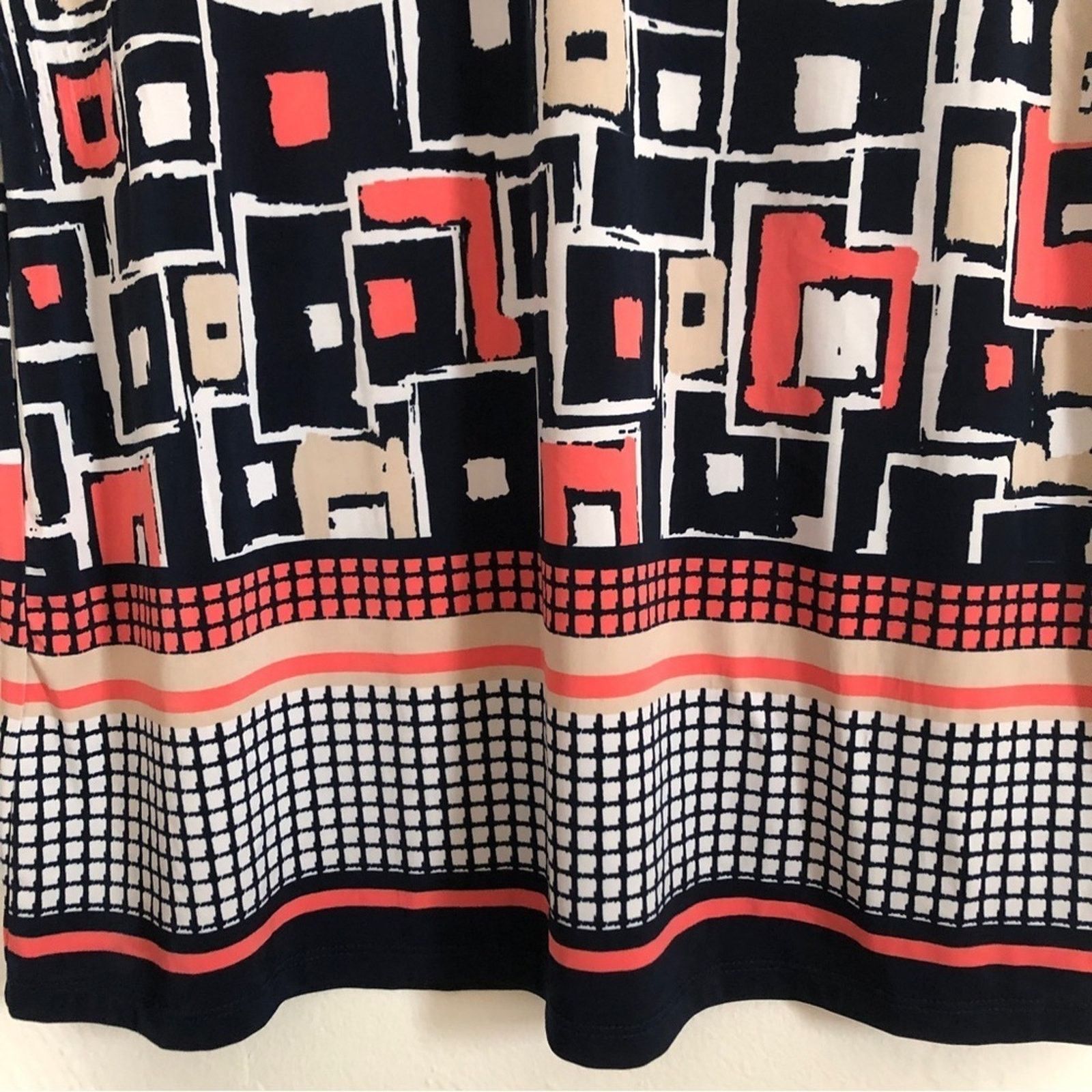 Other Tacera Lightweight Geometric Short Sleeve Midi Shift Dress Size M / US 6-8 / IT 42-44 - 2 Thumbnail