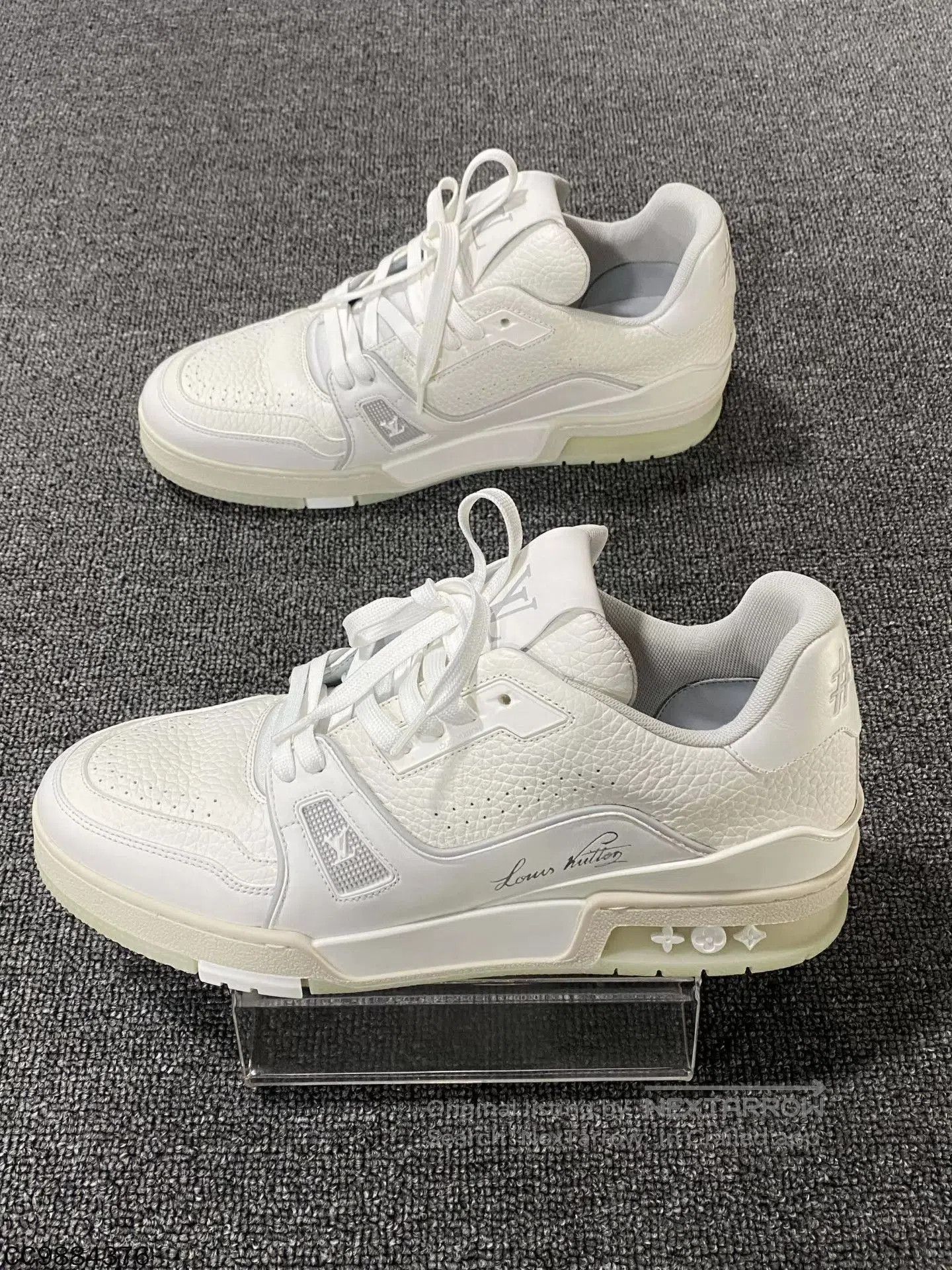 Louis Vuitton White Low-Top Sneakers Size 8. Size US 8 / EU 41 - 3 Thumbnail