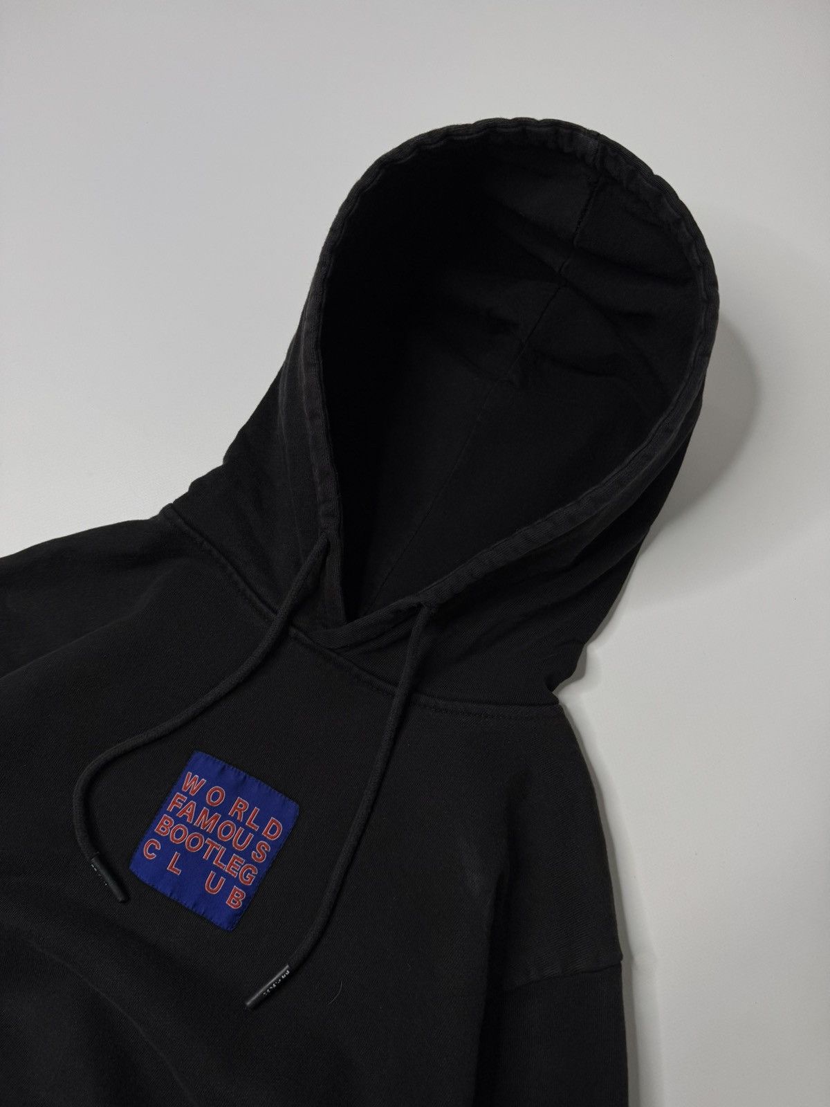 Vintage Chinatown Market World Famous Bootleg Club hoodie swag y2k Size US S / EU 44-46 / 1 - 1 Thumbnail
