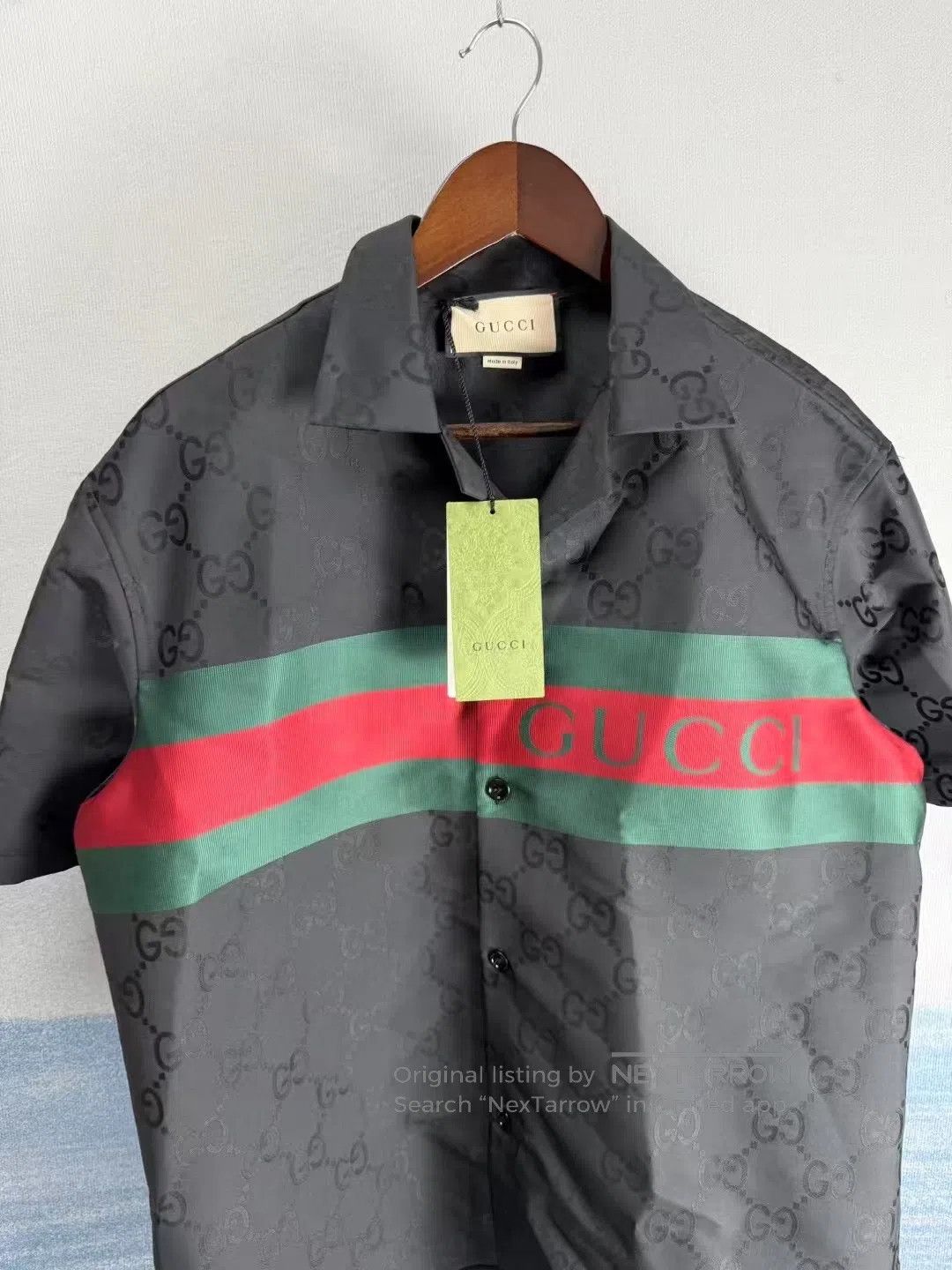 Gucci Guicci Red and Green Stripe Tone-on-Tone All-Over Print Sh Size US M / EU 48-50 / 2 - 3 Thumbnail