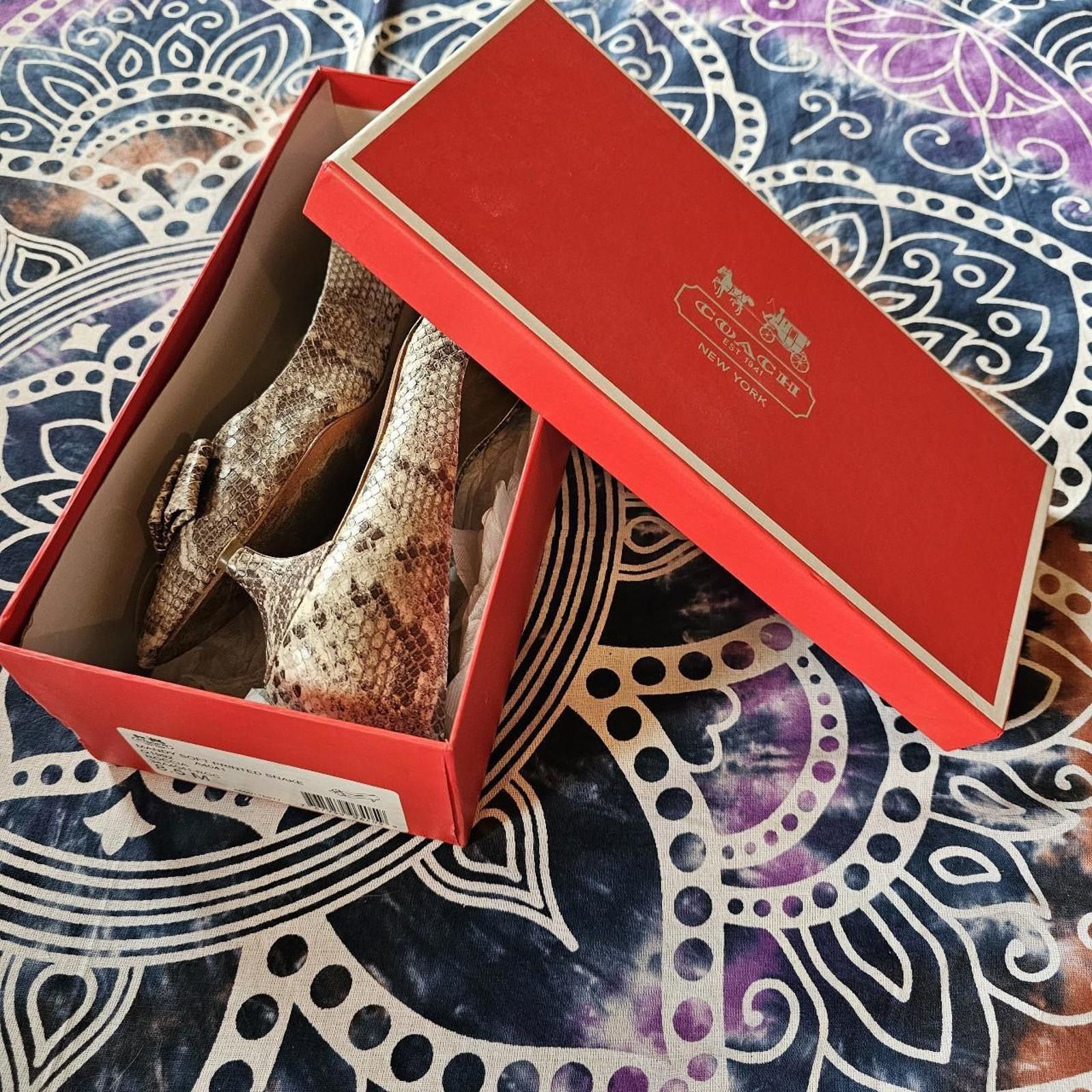 Coach Coach Women's Vintage 8.5 Snake Skin Kitten Heel Size US 8.5 / IT 38.5 - 8 Thumbnail