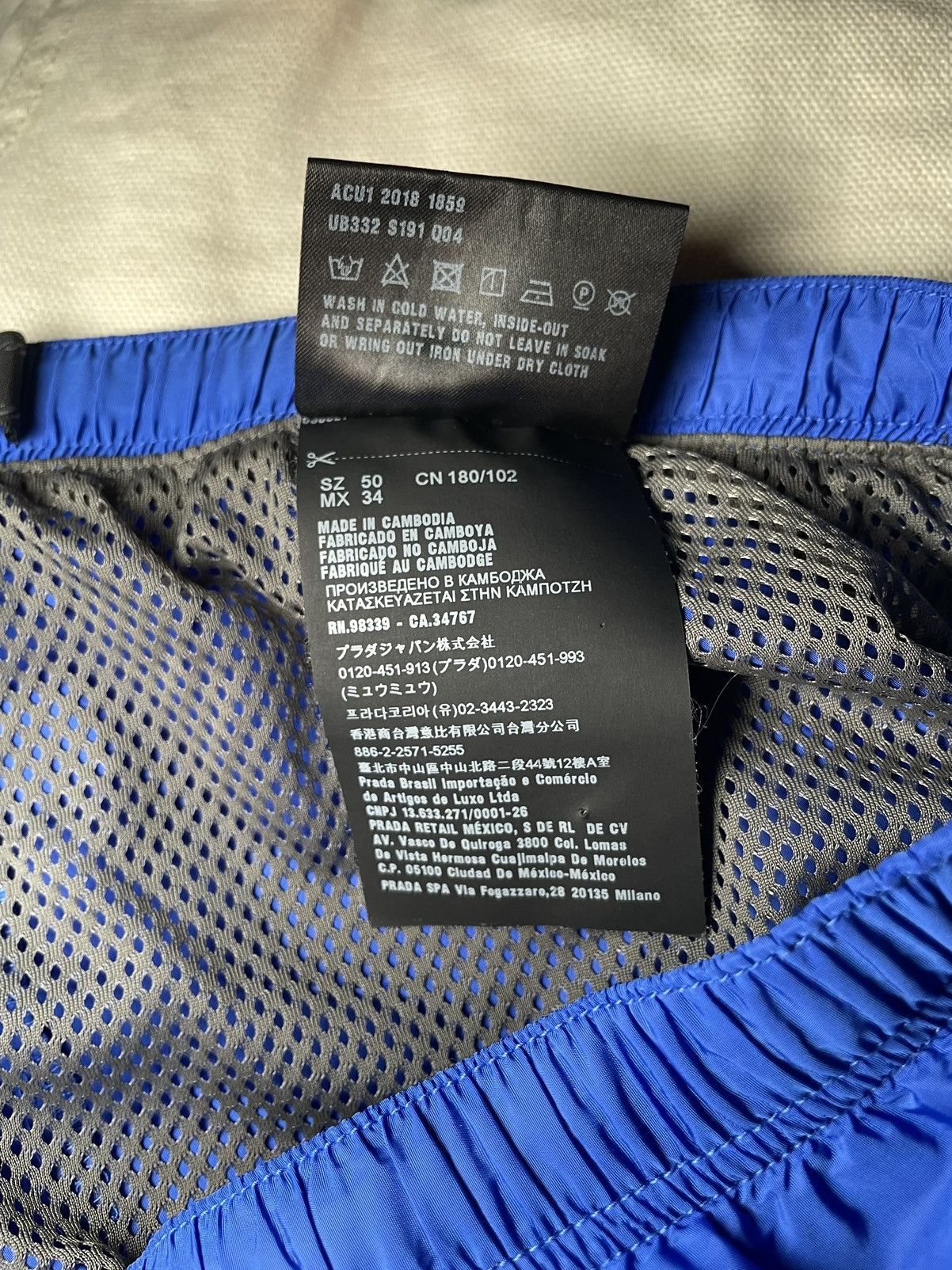 Prada Prada Triangle Emblem Nylon Shorts Size US 34 / EU 50 - 8 Thumbnail