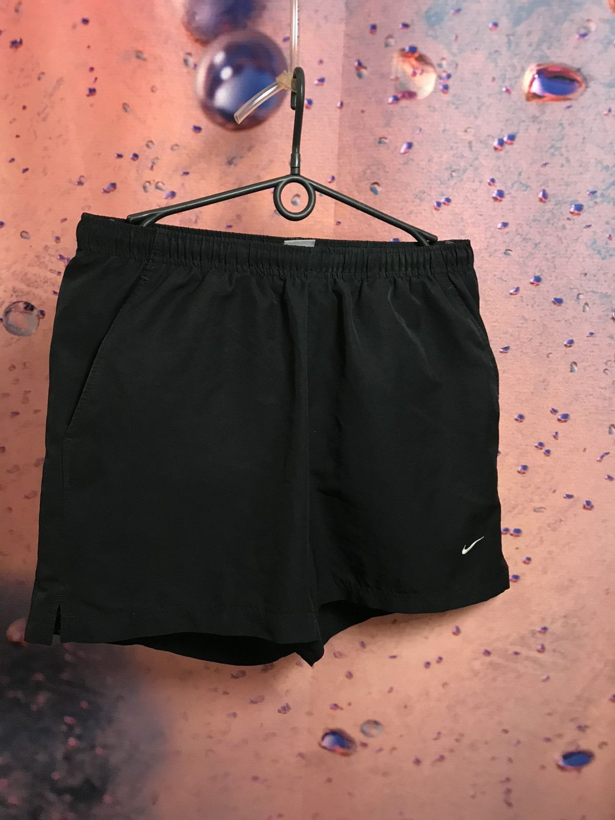 Nike × Vintage Vintage Nike streetwear shorts Size US 34 / EU 50 - 1 Thumbnail