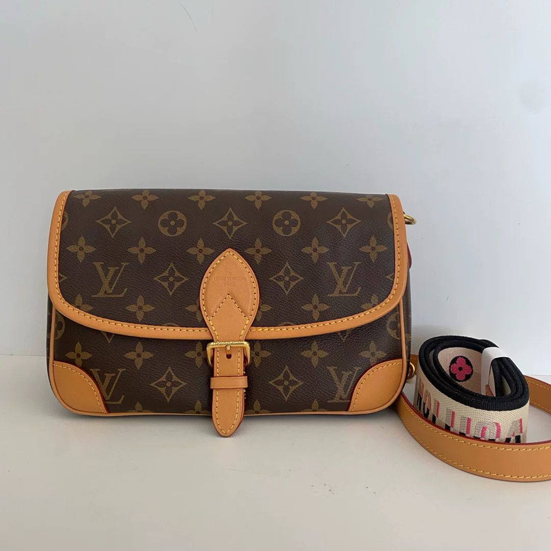 Louis Vuitton Pre-loved Bag Very good condition Size ONE SIZE - 1 Thumbnail