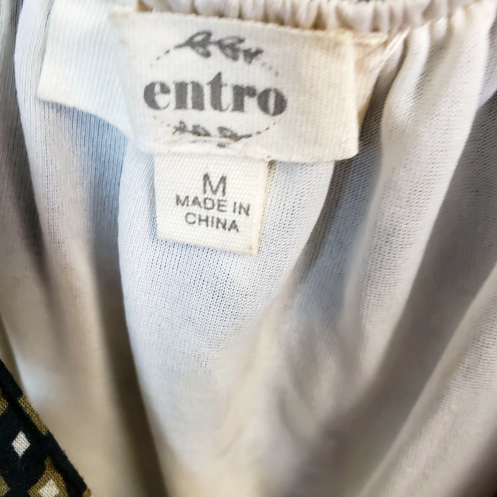 Vintage Entro Womens Top Sz Medium Black Beige Paisley Strappy Sleeveless Rayon Size M / US 6-8 / IT 42-44 - 5 Thumbnail