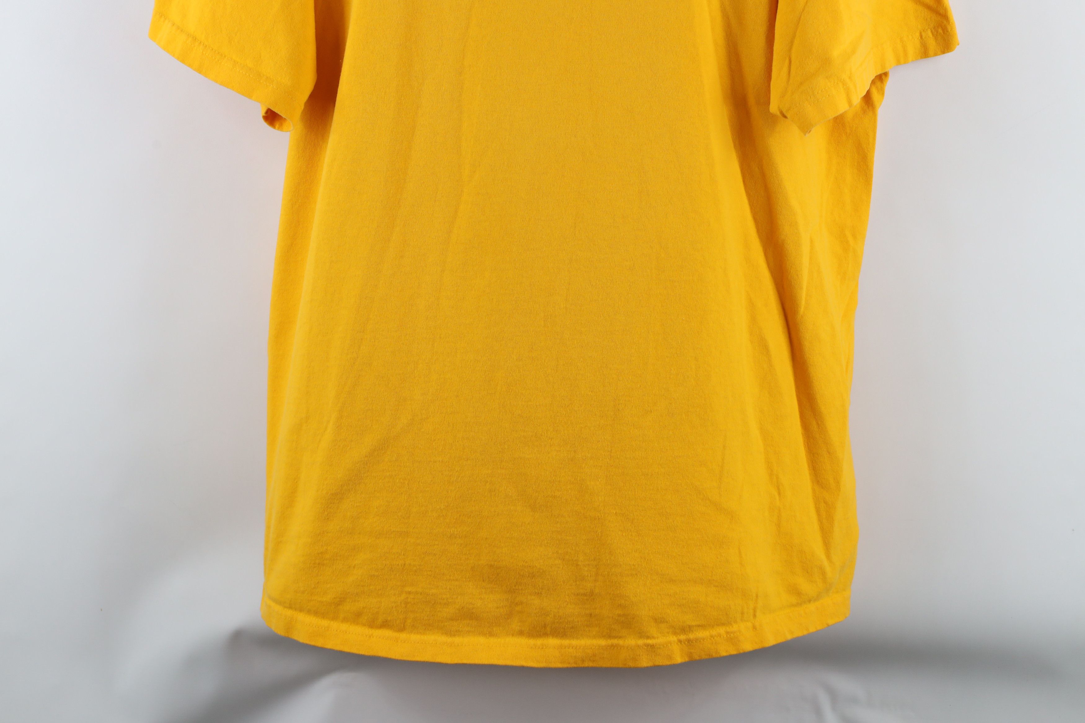 Vintage Vintage 90s Spell Out University of Michigan T-Shirt Maize Size US XXL / EU 58 / 5 - 3 Thumbnail