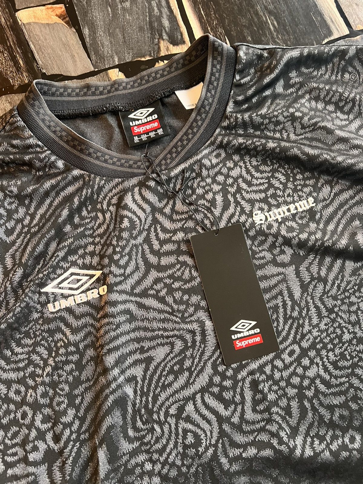 ウェア Supreme Umbro Soccer Jersey Black XXL Supreme Umbro Jacquard Animal Print Soccer Jersey Black