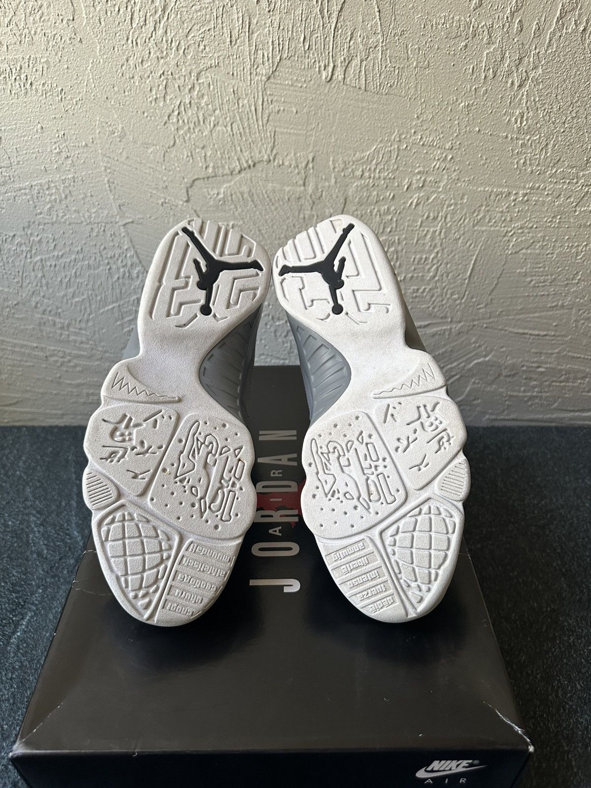 Jordan Brand 2022 Air Jordan 9 Retro “Particle Grey” Size US 9.5 / EU 42-43 - 6 Thumbnail