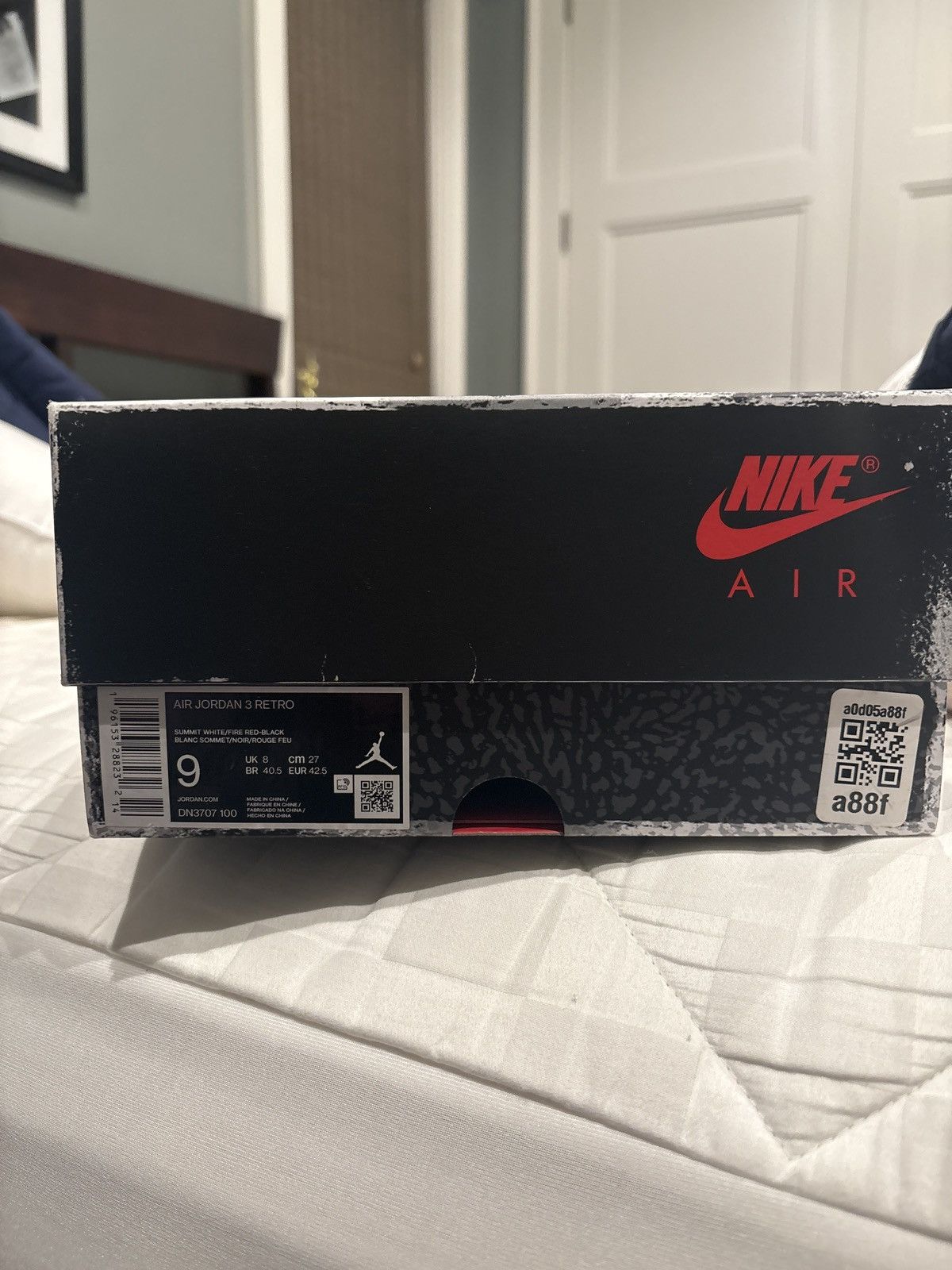Jordan Brand Jordan 3 “White Cement Reimagined” Size US 9 / EU 42 - 7 Thumbnail