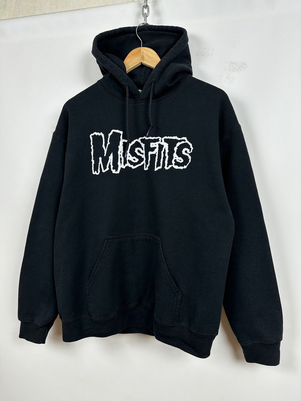 Band Tees 2016 Misfits Crimson Ghost Punk Rock Band Hoodie Size US M / EU 48-50 / 2 - 8 Thumbnail