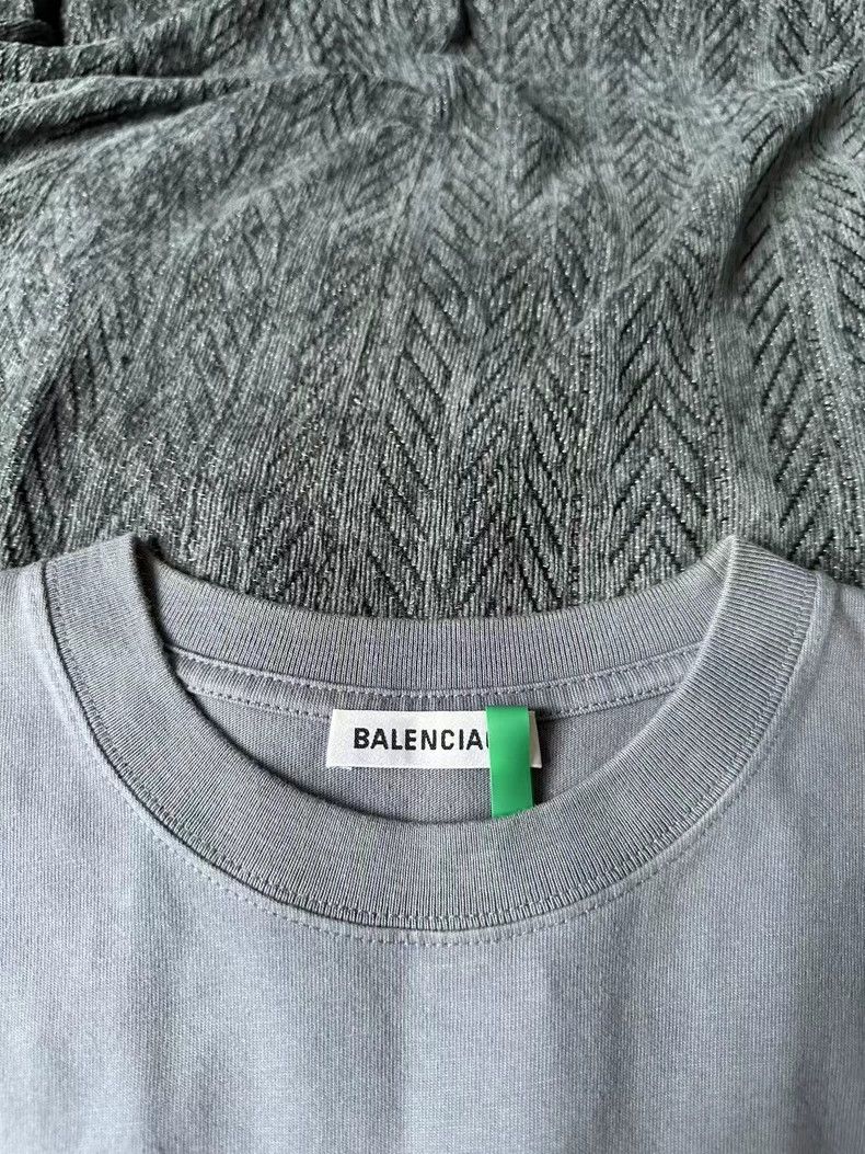 Balenciaga Balenciaga Grey Blue Portrait Short Sleeve Size US S / EU 44-46 / 1 - 3 Thumbnail