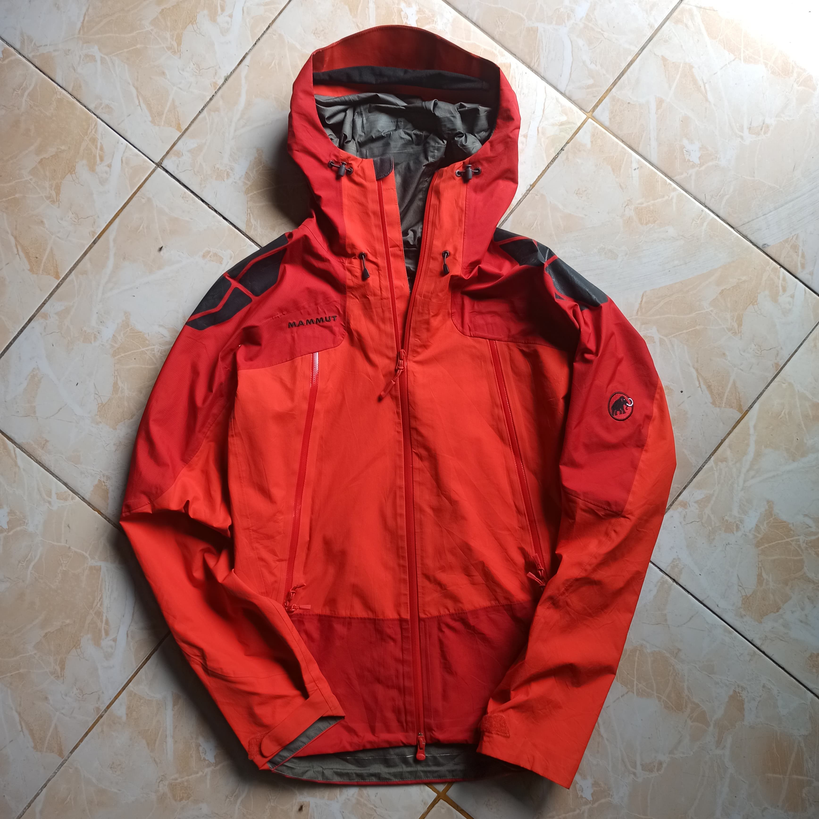 Goretex VINTAGE JAKOB ESCHBACH GMBH GORE-TEX JACKET | Grailed