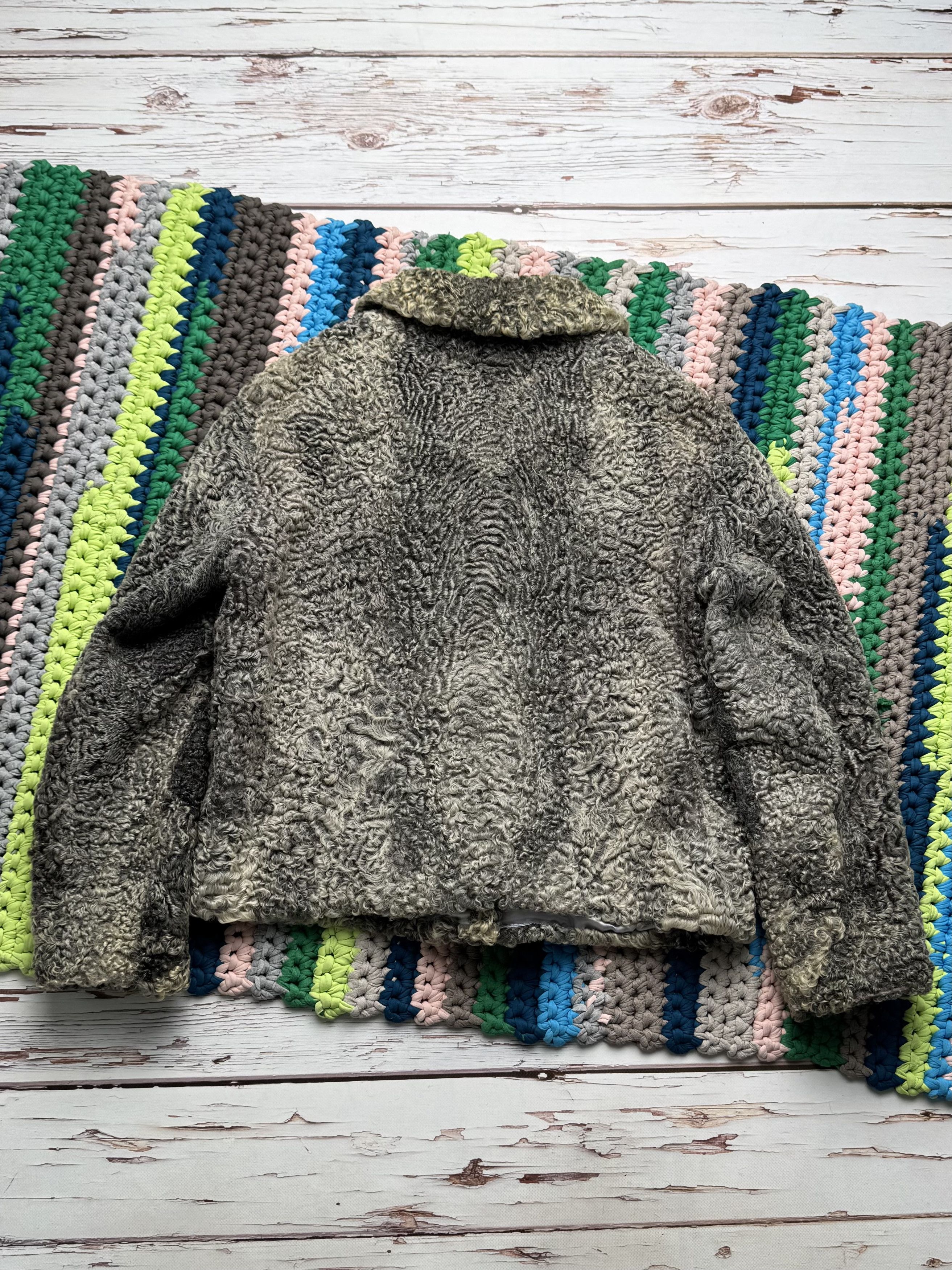 Vintage Vintage Gray Curly Shearling Crop Coat Y2K Outerwear Size L / US 10 / IT 46 - 13 Thumbnail