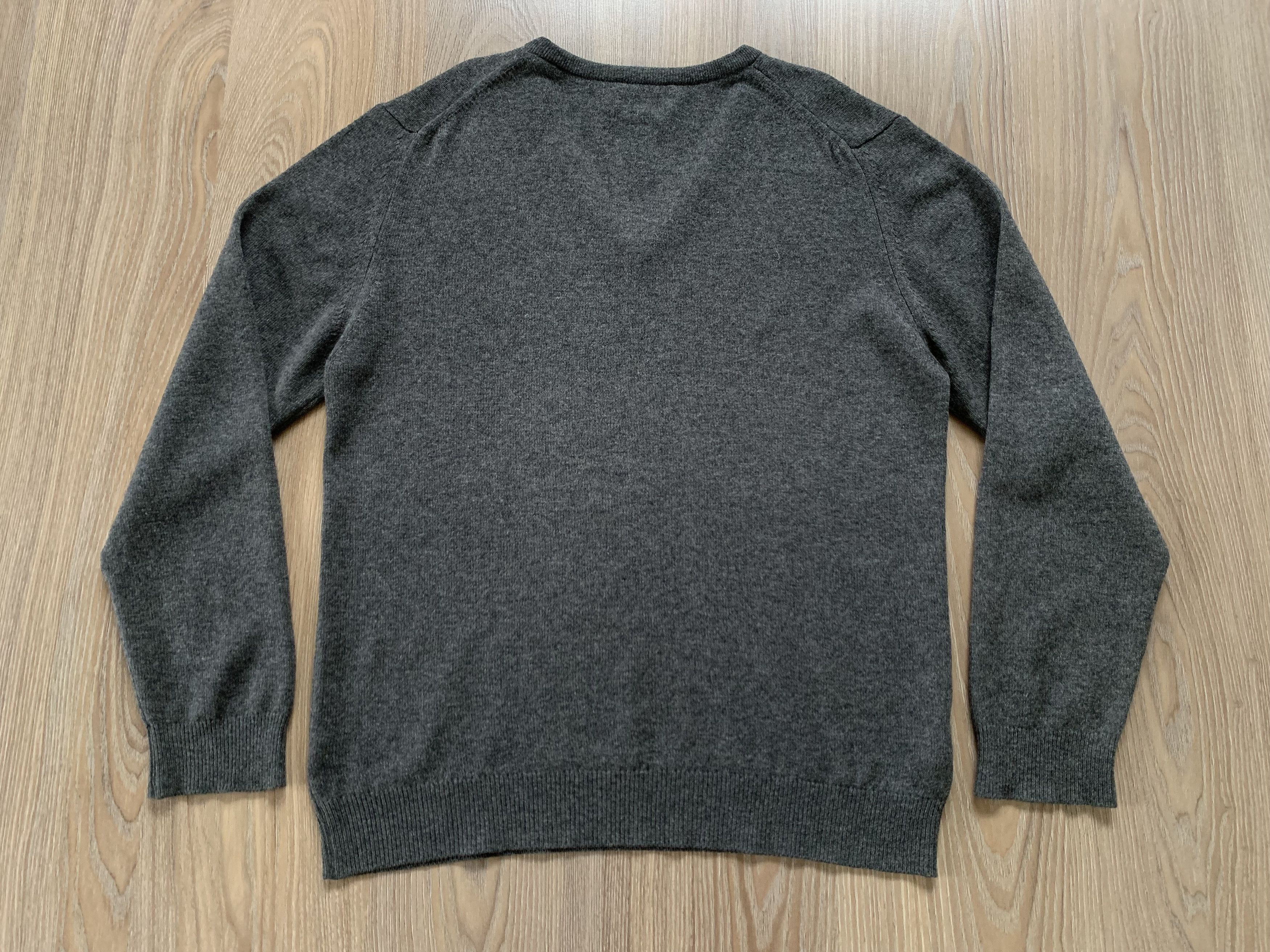 Fred Perry Fred Perry Lambs Wool V Neck Sweater Pullover Size US L / EU 52-54 / 3 - 3 Thumbnail