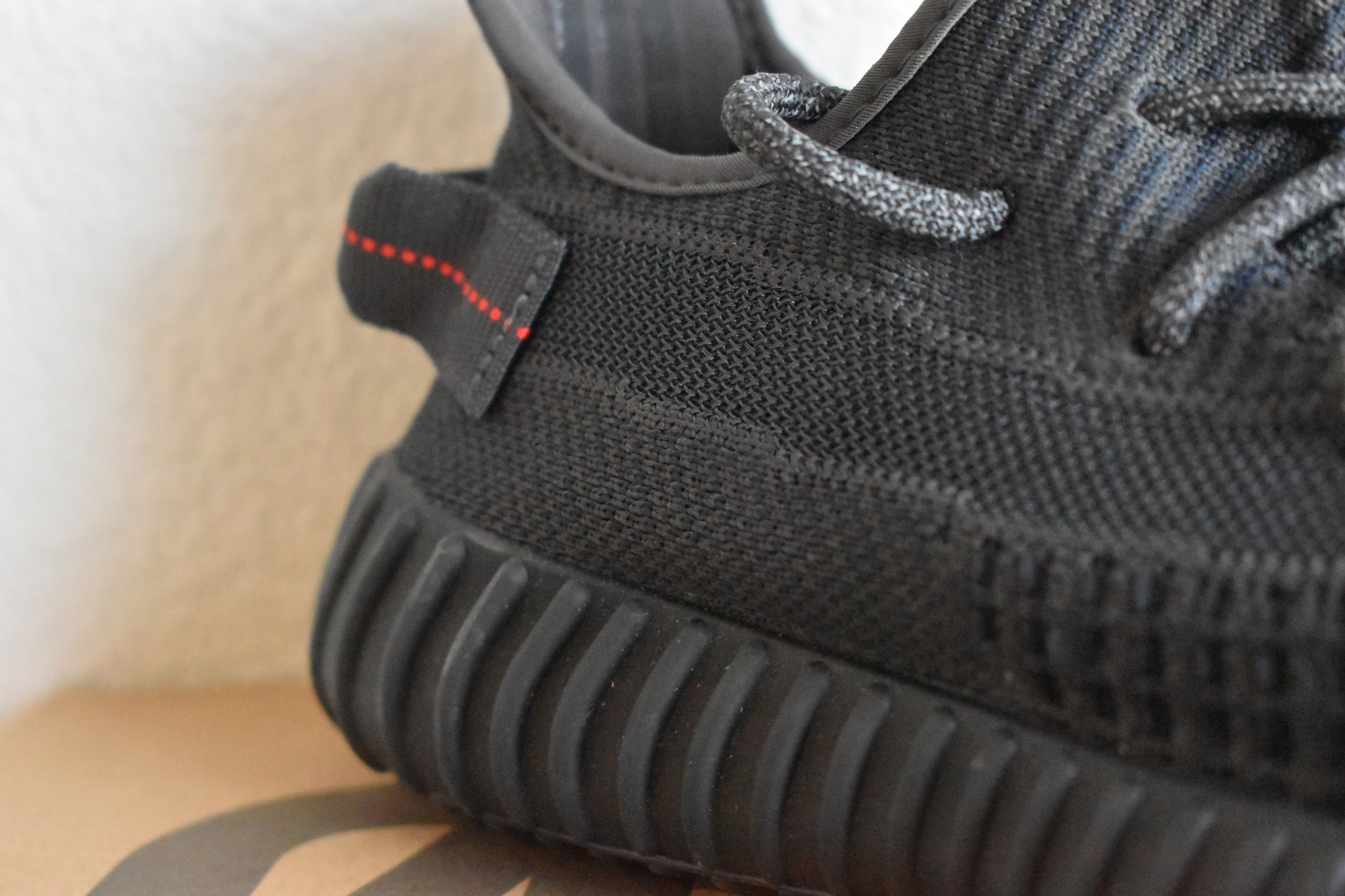 Adidas × Kanye West Yeezy Boost 350 V2 'Black Non-Reflective' Size US 8.5 / EU 41-42 - 4 Thumbnail