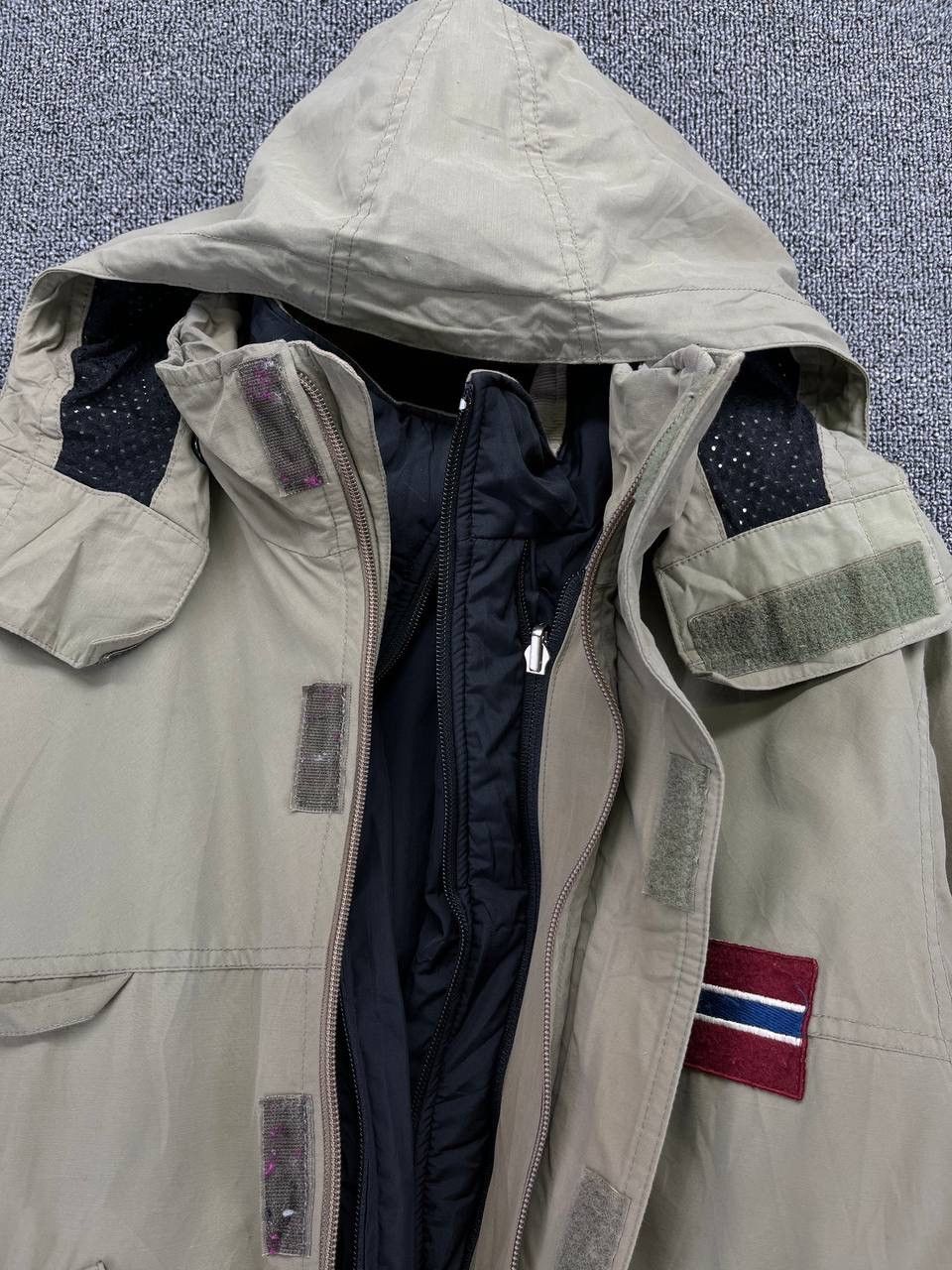 Napapijri × Vintage Vintage Napapijri Geographic Hooded Zip Up Jacket Size US XS / EU 42 / 0 - 20 Thumbnail