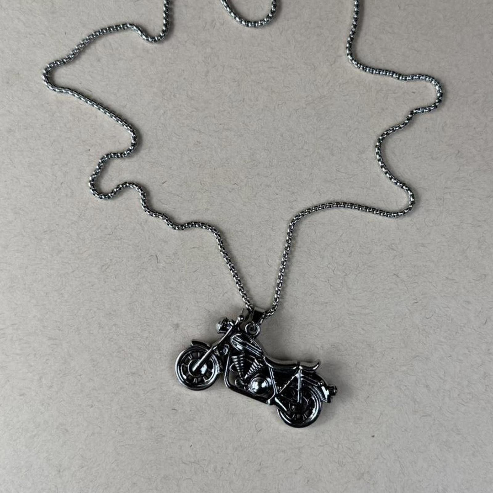 Other Motorcycle pendant necklace on a silver-toned chain Size ONE SIZE - 1 Thumbnail