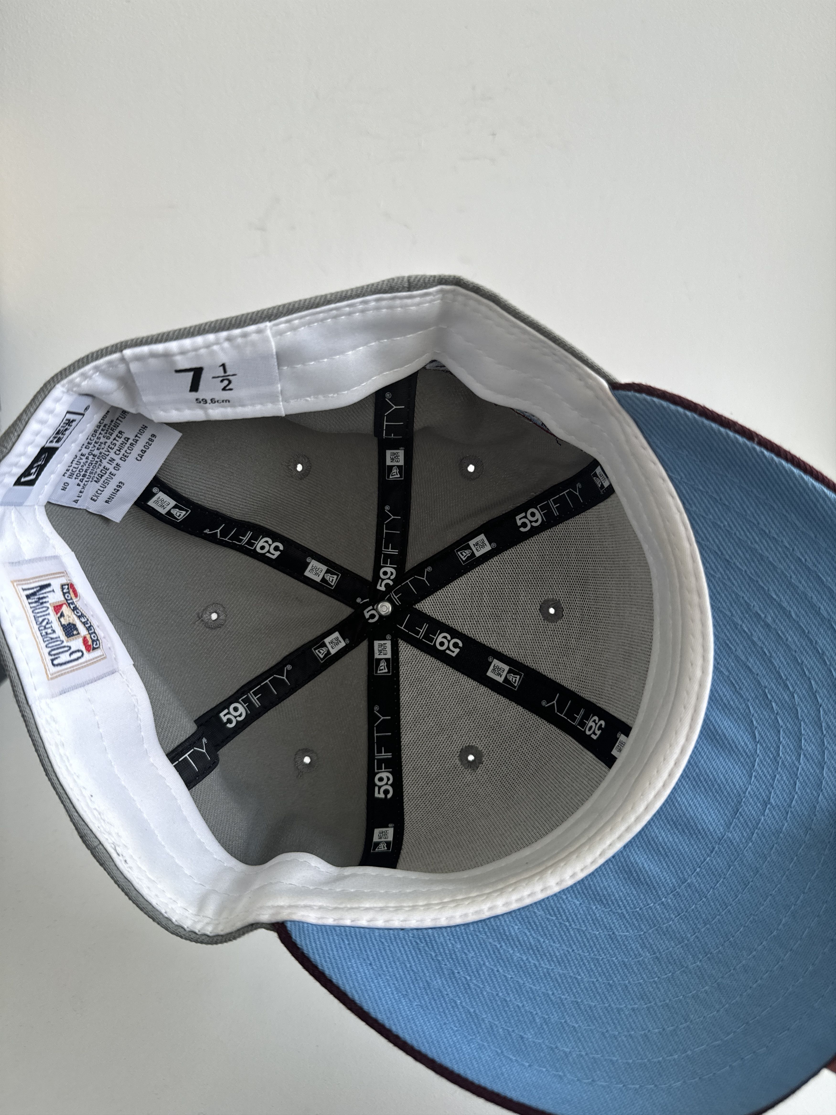 New Era Size 7 1/2 New Era Toronto Blue Jays Fitted Hat Size ONE SIZE - 3 Thumbnail