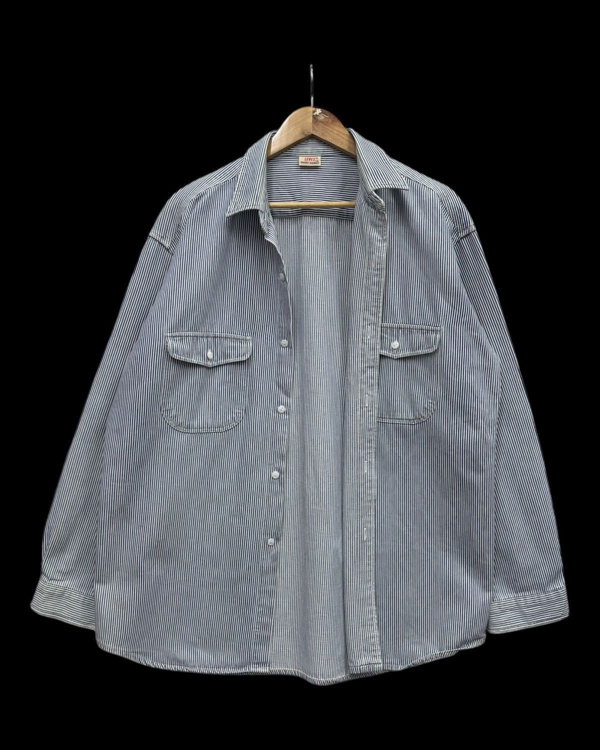 Levi's ❤️‍🔥LEVIS SHIRT FAMILY STRIPE BUTTON UP SHIRT Size US L / EU 52-54 / 3 - 2 Thumbnail