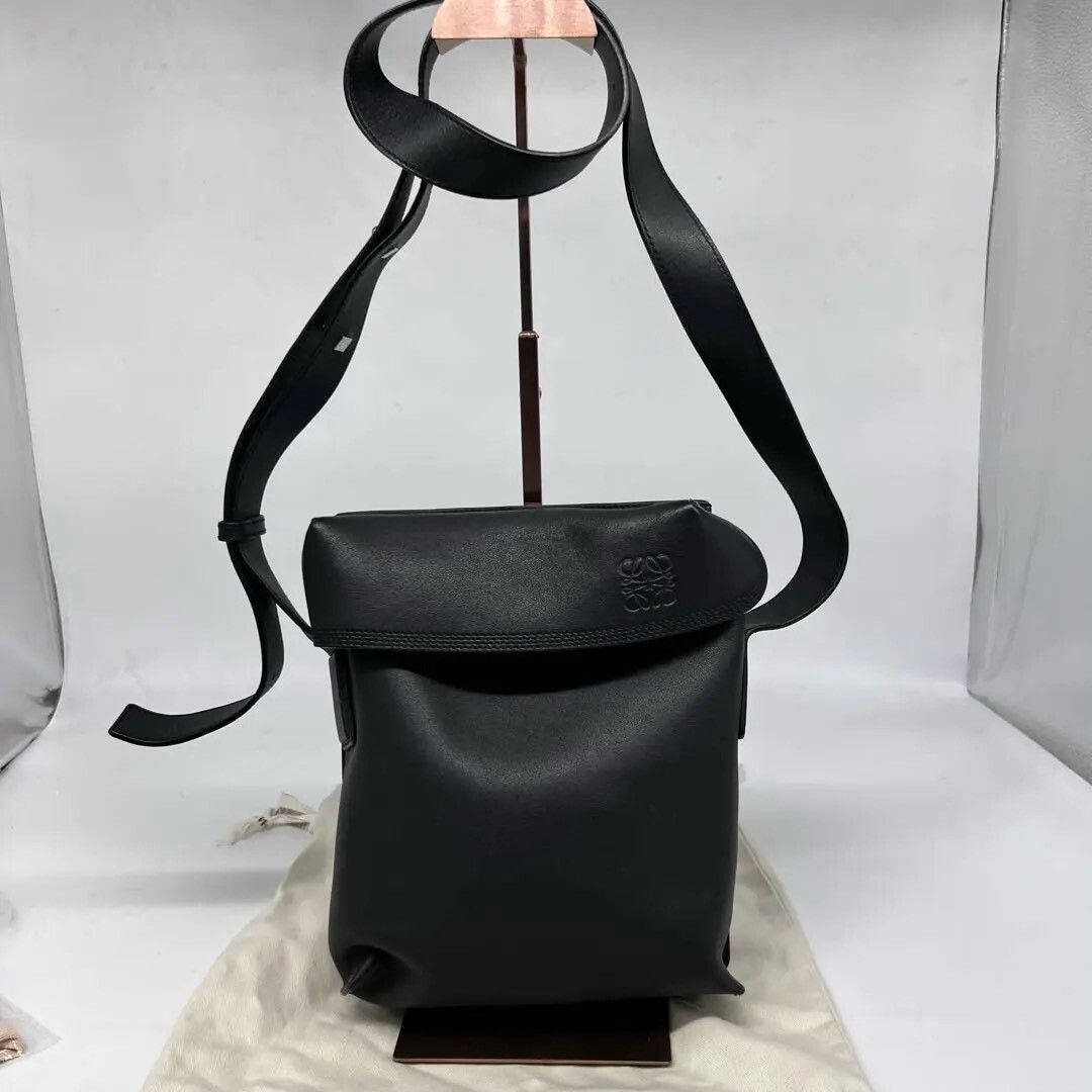 Loewe Pre-loved Bag Very good condition Size ONE SIZE - 1 Thumbnail