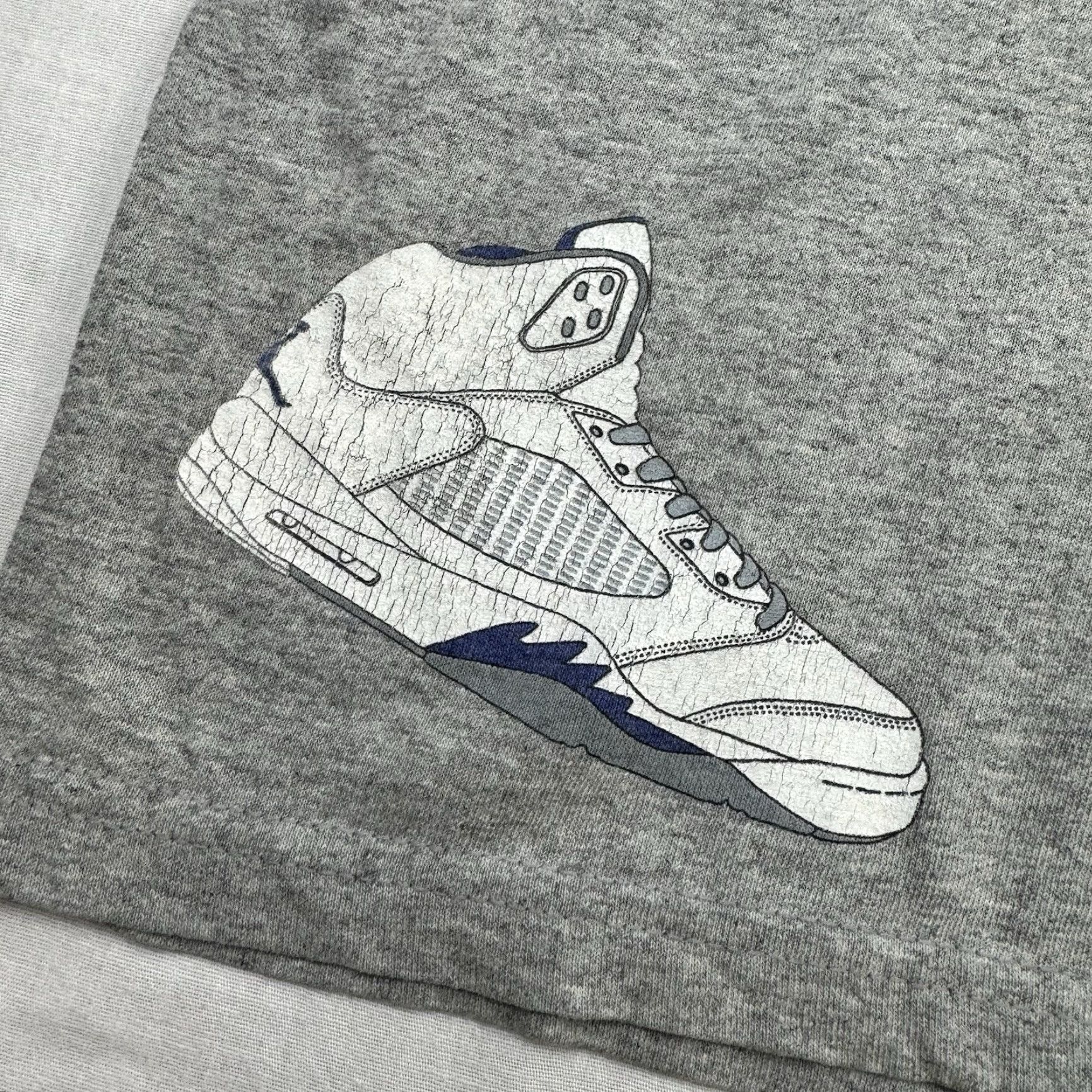 Nike VINTAGE Nike Michael Jordan T Shirt Adult 2XL Gray Short Sleeve Crew Neck Graphic Print Men 90s Y2K Sports Baggy Size US XXL / EU 58 / 5 - 4 Thumbnail