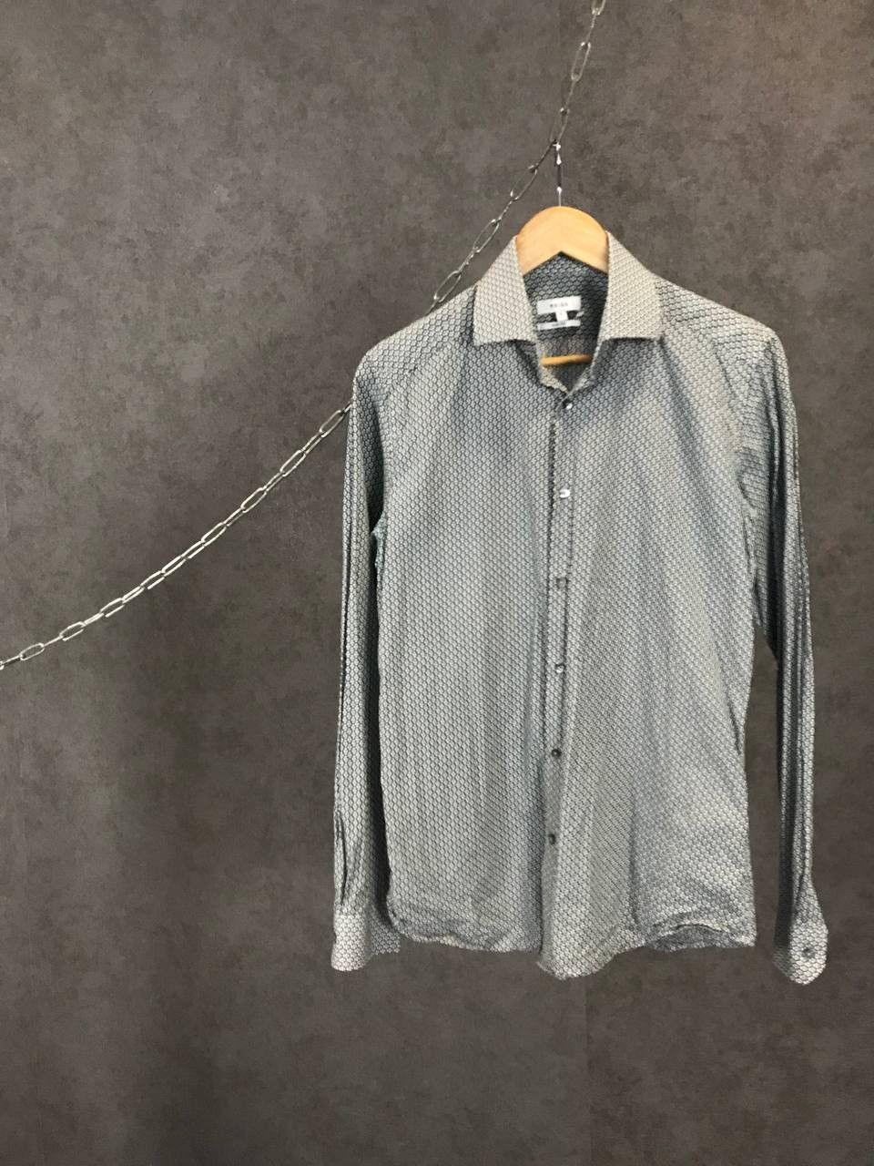 Reiss Reiss monogram shirt Size US S / EU 44-46 / 1 - 1 Thumbnail