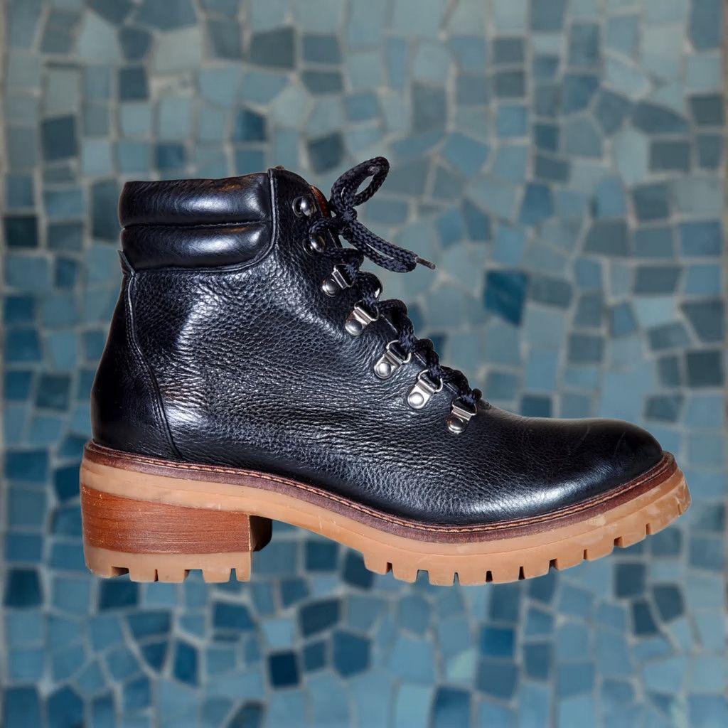 Kenneth Cole Gentle Souls by Kenneth Cole BRENNA Lace-Up Lug Sole Leather Boots Women's US 8.5 Black Size US 9 / IT 39 - 1 Thumbnail