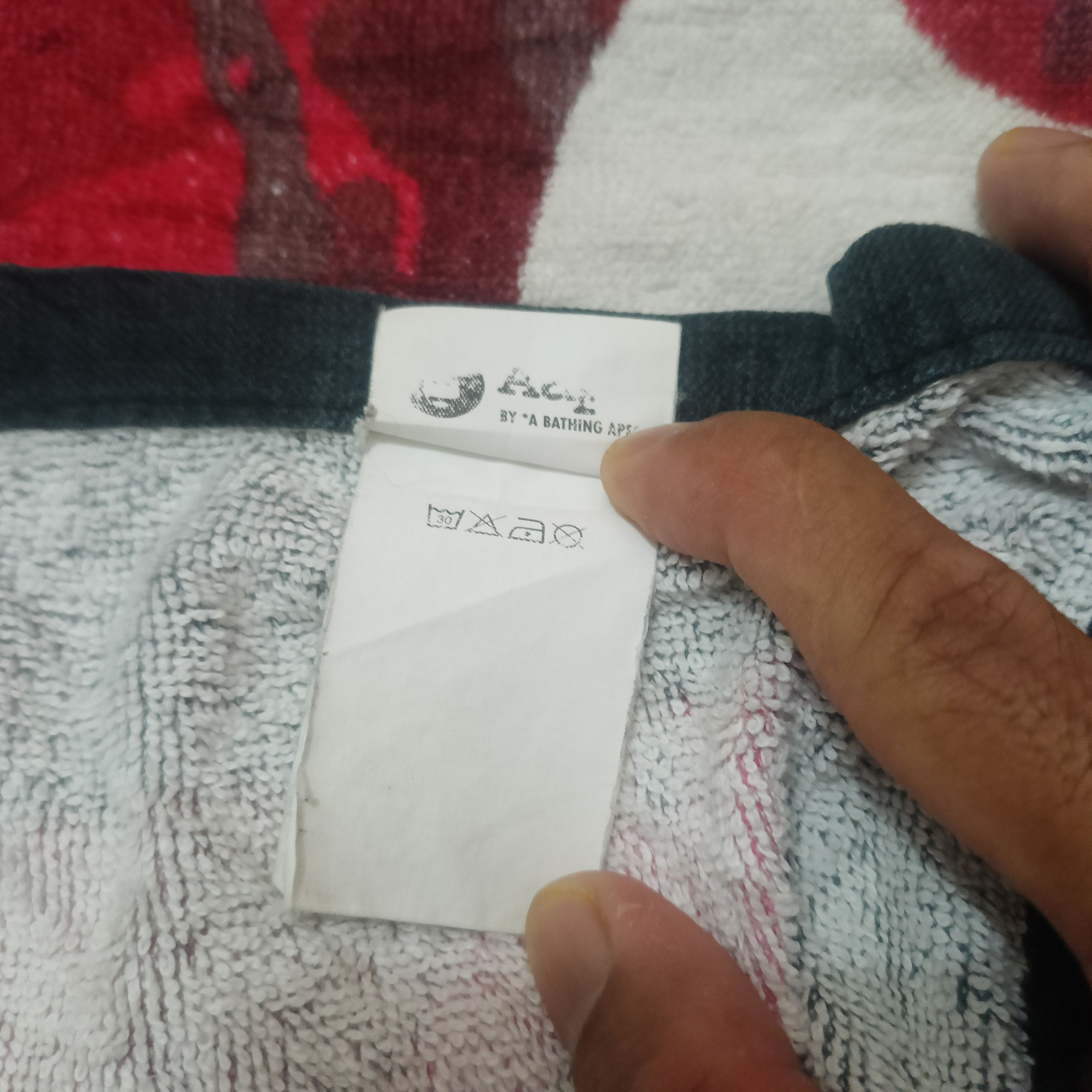 Aape Aape X Coca Cola Shower Towel product by a bathing ape Size ONE SIZE - 12 Thumbnail