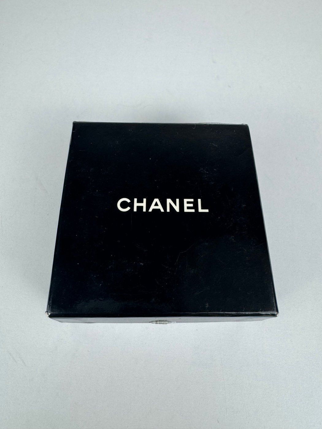 Chanel Chanel Faux Pearl with Gold Plating Sunburst Sides Clip-on Size ONE SIZE - 13 Thumbnail