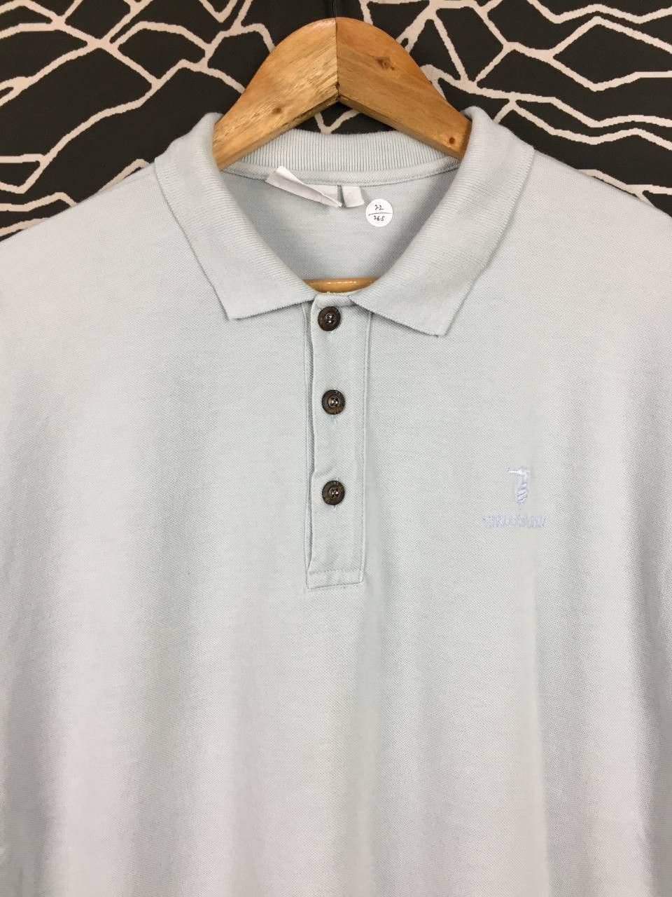 Trussardi Vtg Trussardi Made In Italy Embroidered Logo Polo Shirt Size US L / EU 52-54 / 3 - 3 Thumbnail