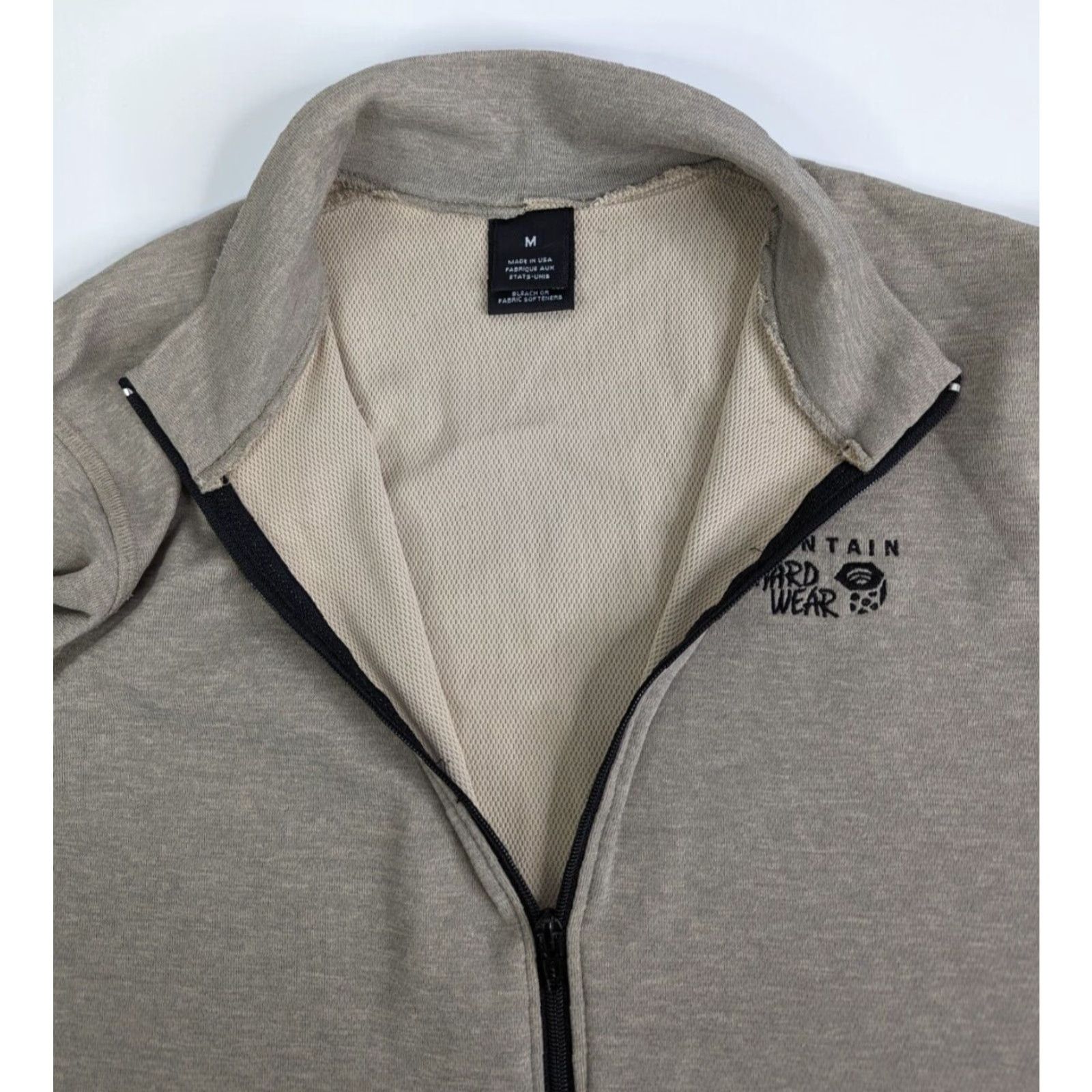 Mountain Hardwear Mountain Hardwear Tweed Half Zip Pullover Shirt Mens Size M Beige 100% Polyester Regular Long Sleeve Tie Logo Classic Sweater Vintage No N/A Size US M / EU 48-50 / 2 - 7 Thumbnail