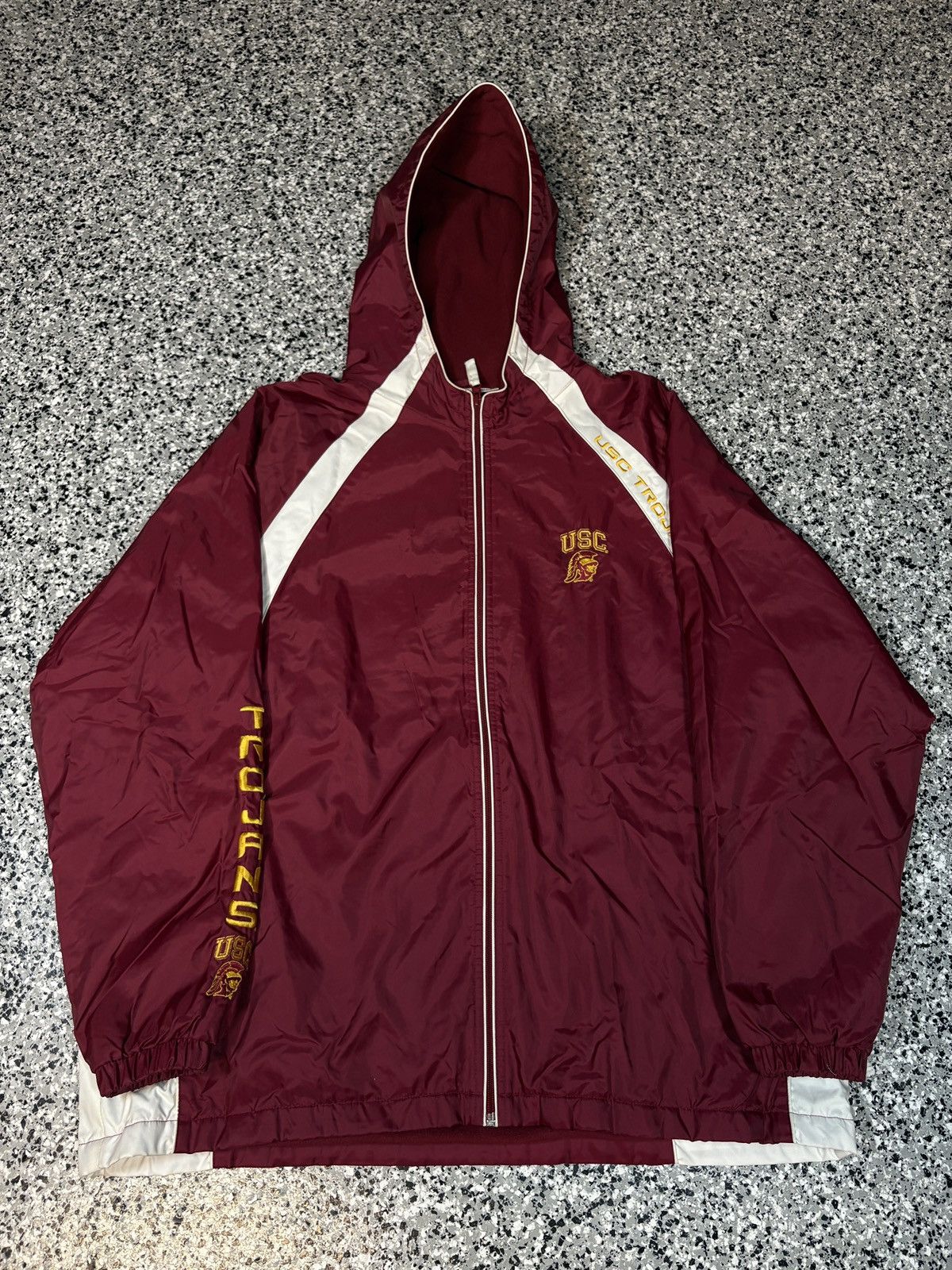 NCAA Vintage 1990s Red Oak USC Windbreaker Size XL 0555 Size US XL / EU 56 / 4 - 1 Thumbnail